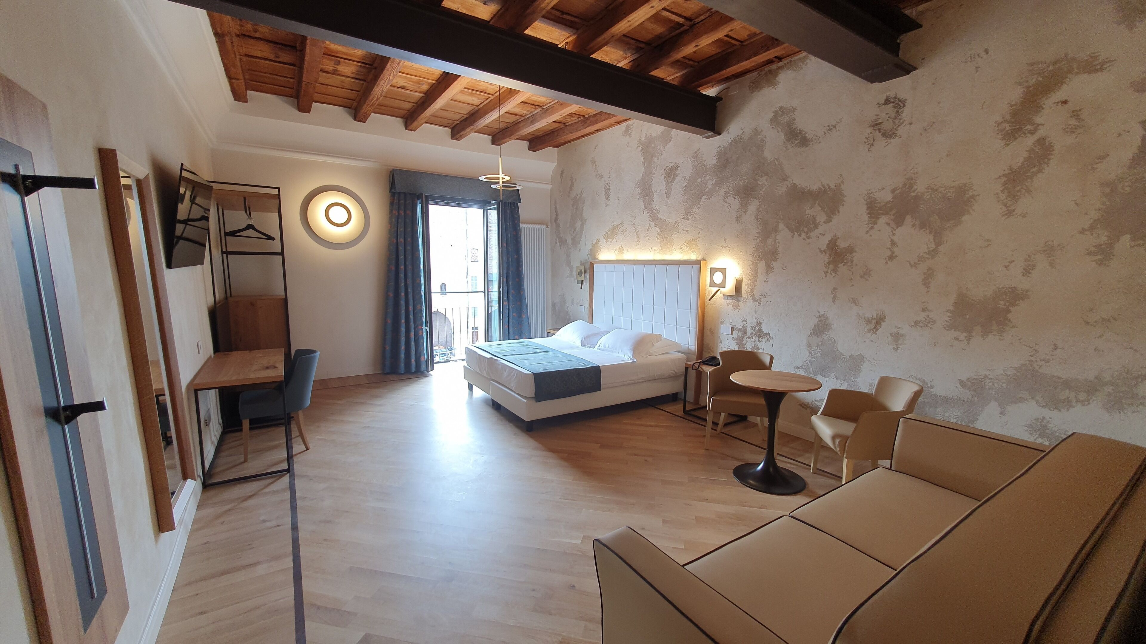 Cà Uberti Home Boutique