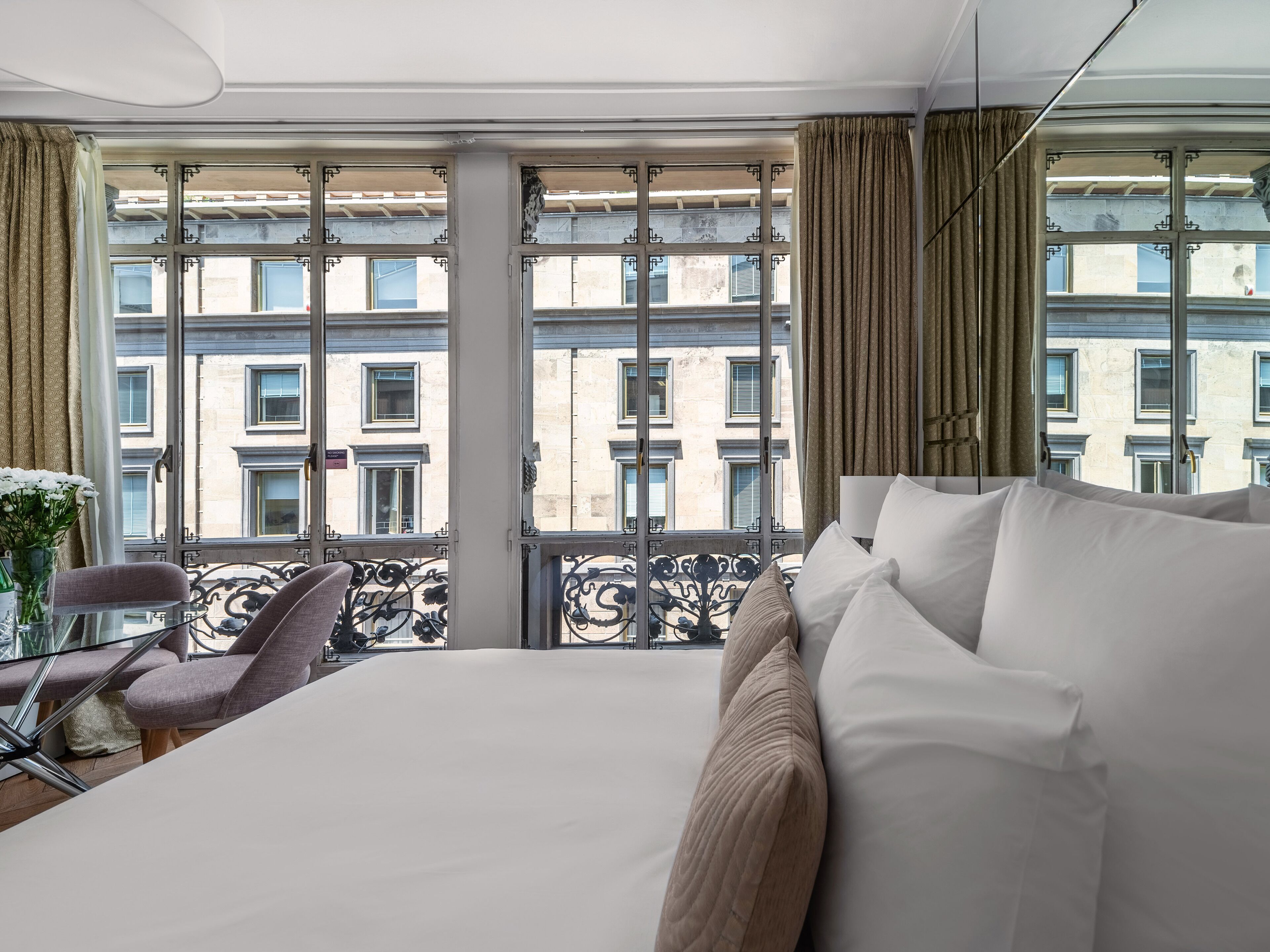 Adore Rooms & Apartments