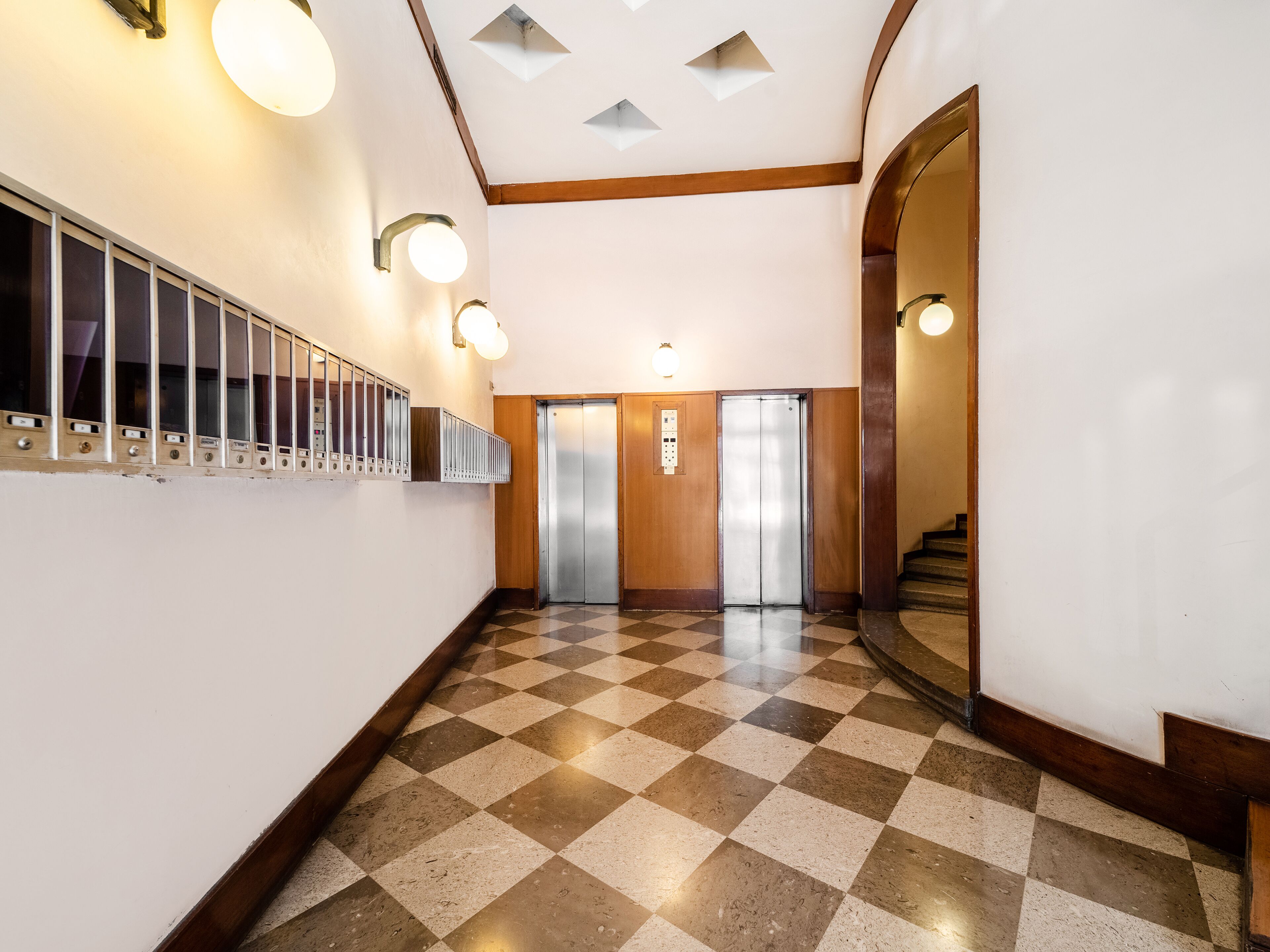 Adore Rooms & Apartments