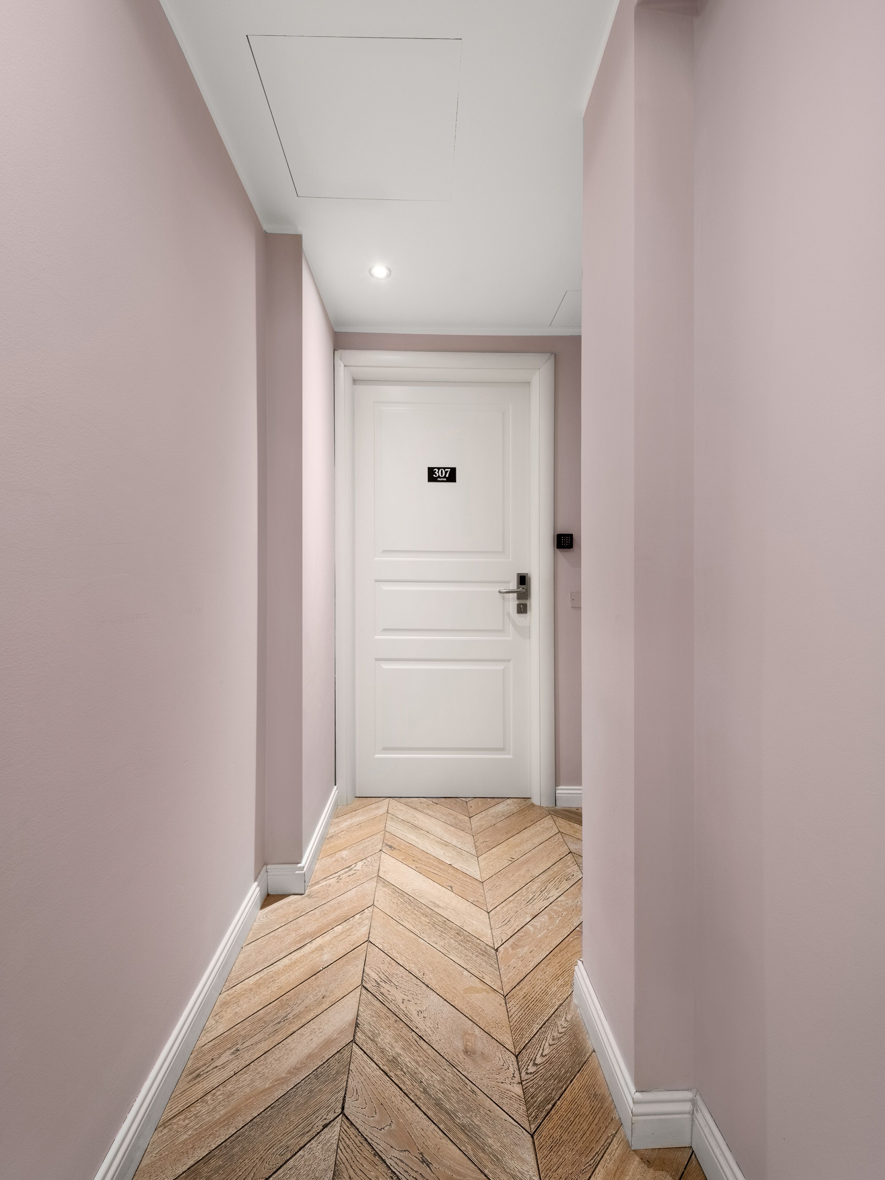Adore Rooms & Apartments