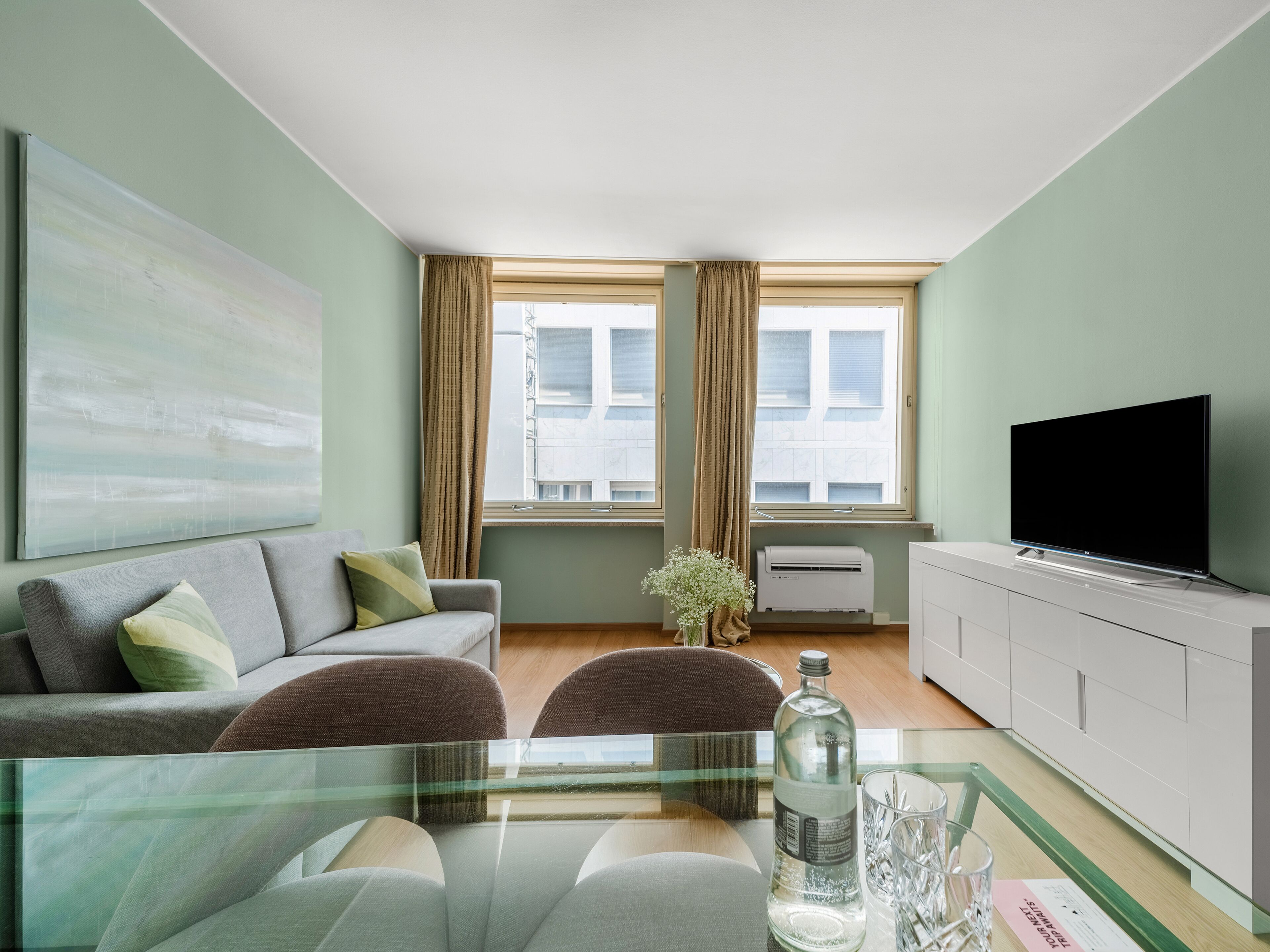 Adore Rooms & Apartments