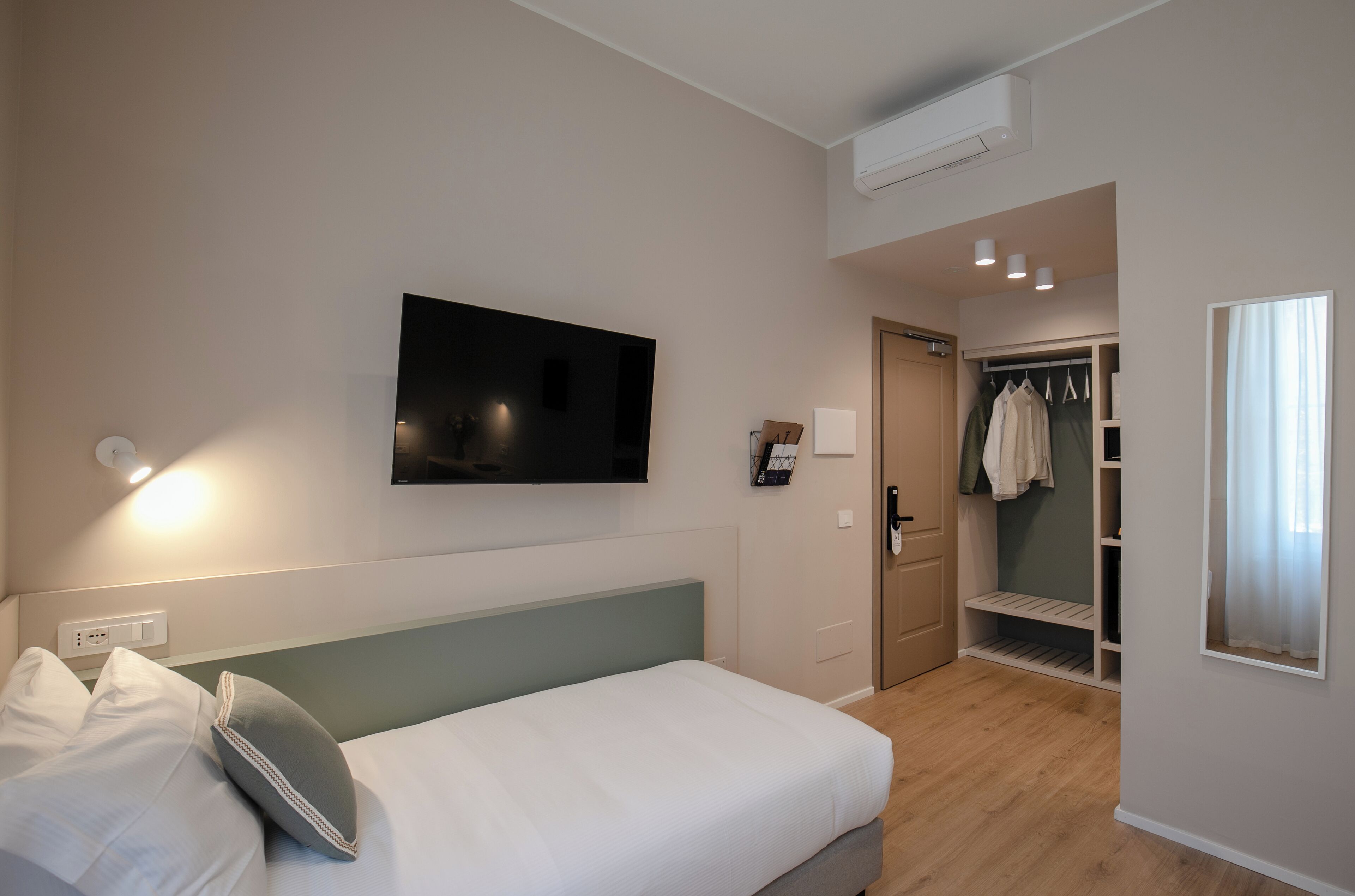Aiello Hotels – Isola Design District
