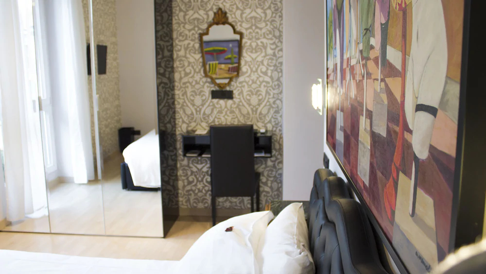 Aiello Rooms