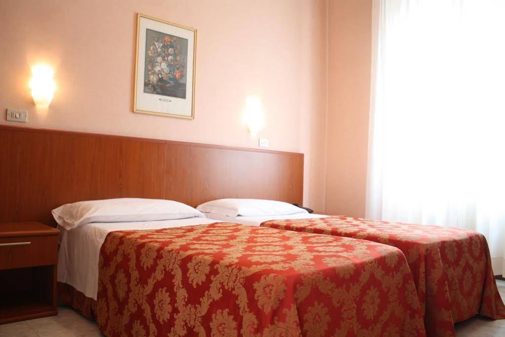 Garden Hotel