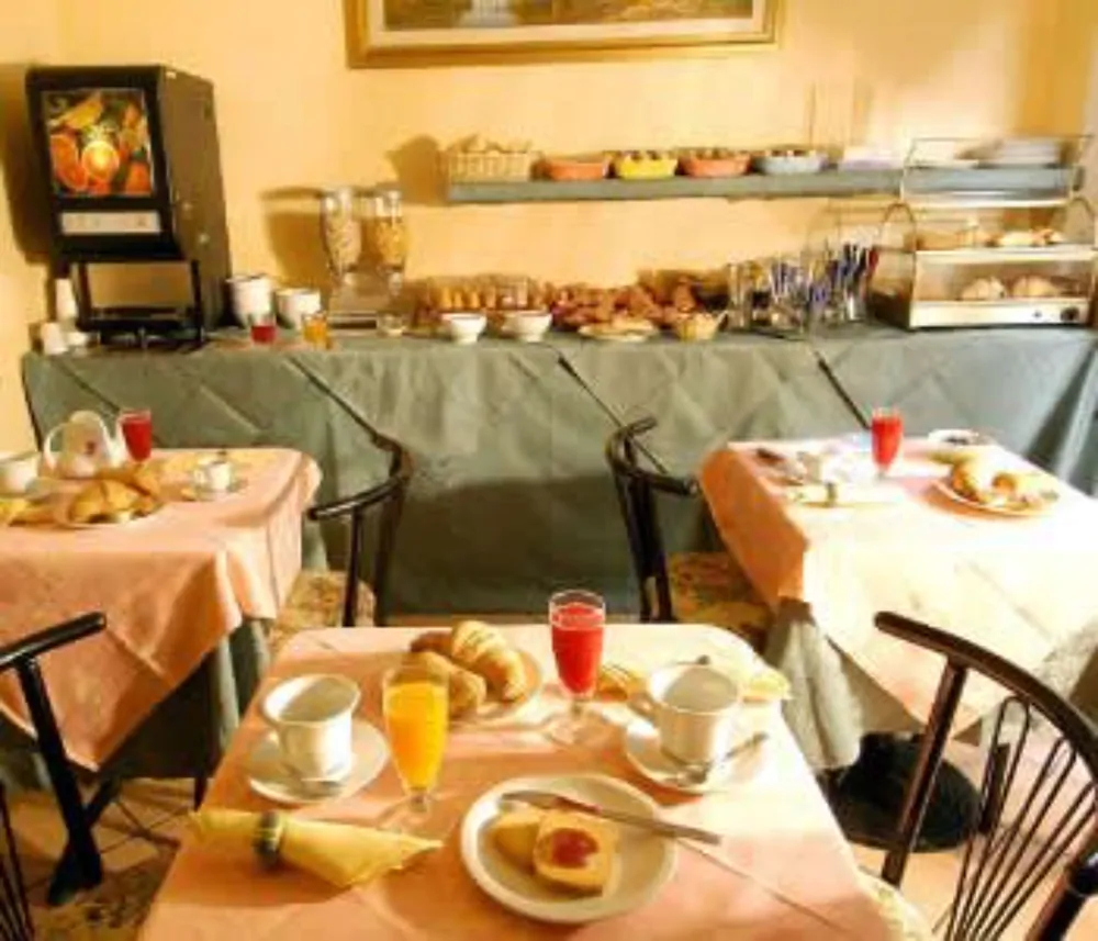 Hotel 22 Marzo