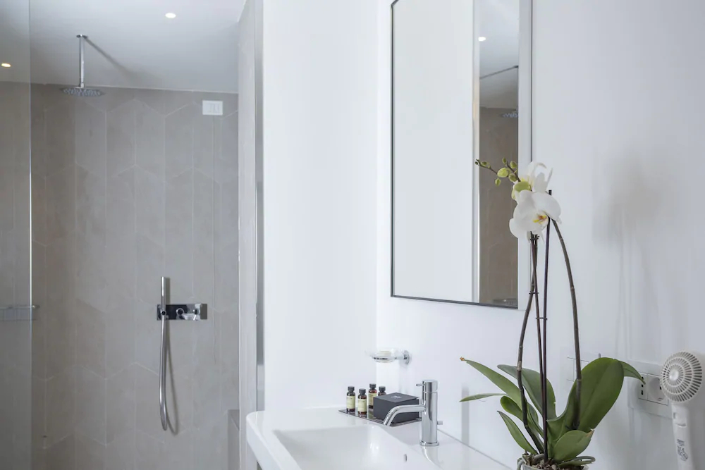 Collini Rooms