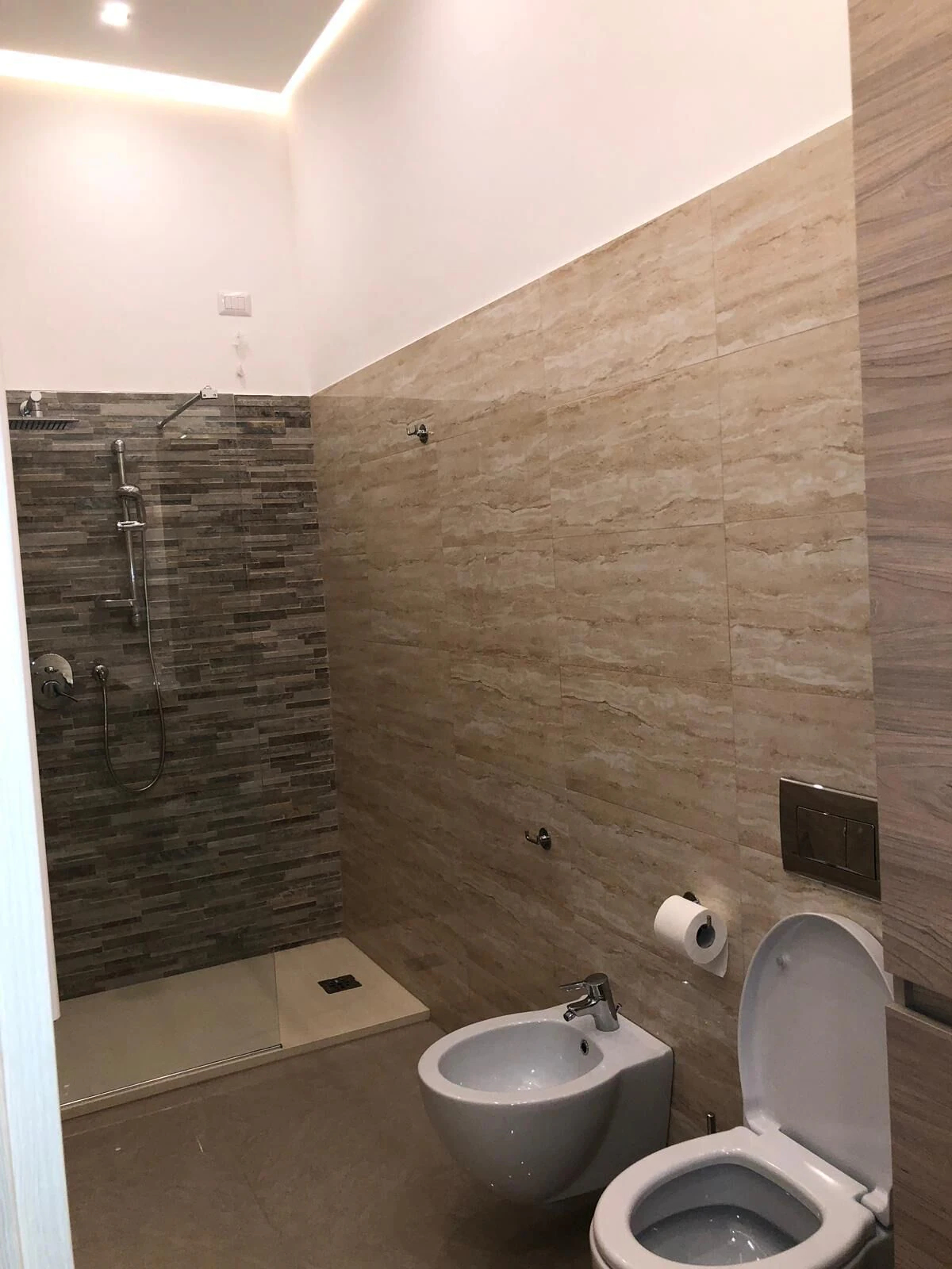 Kibilu - Viale Bligny Red