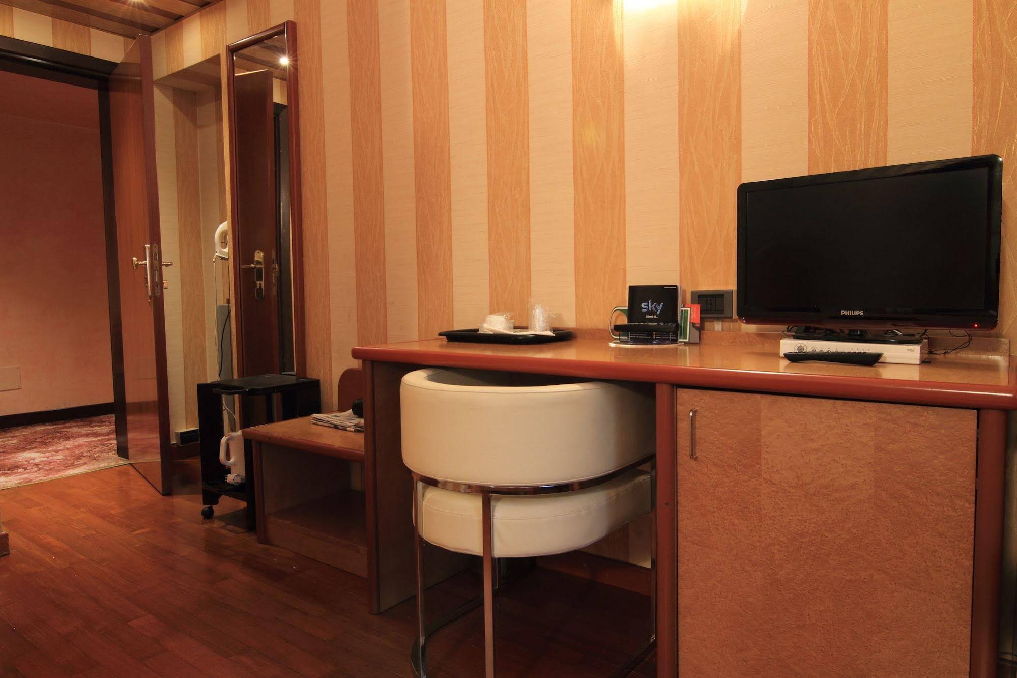 Hotel Metro'