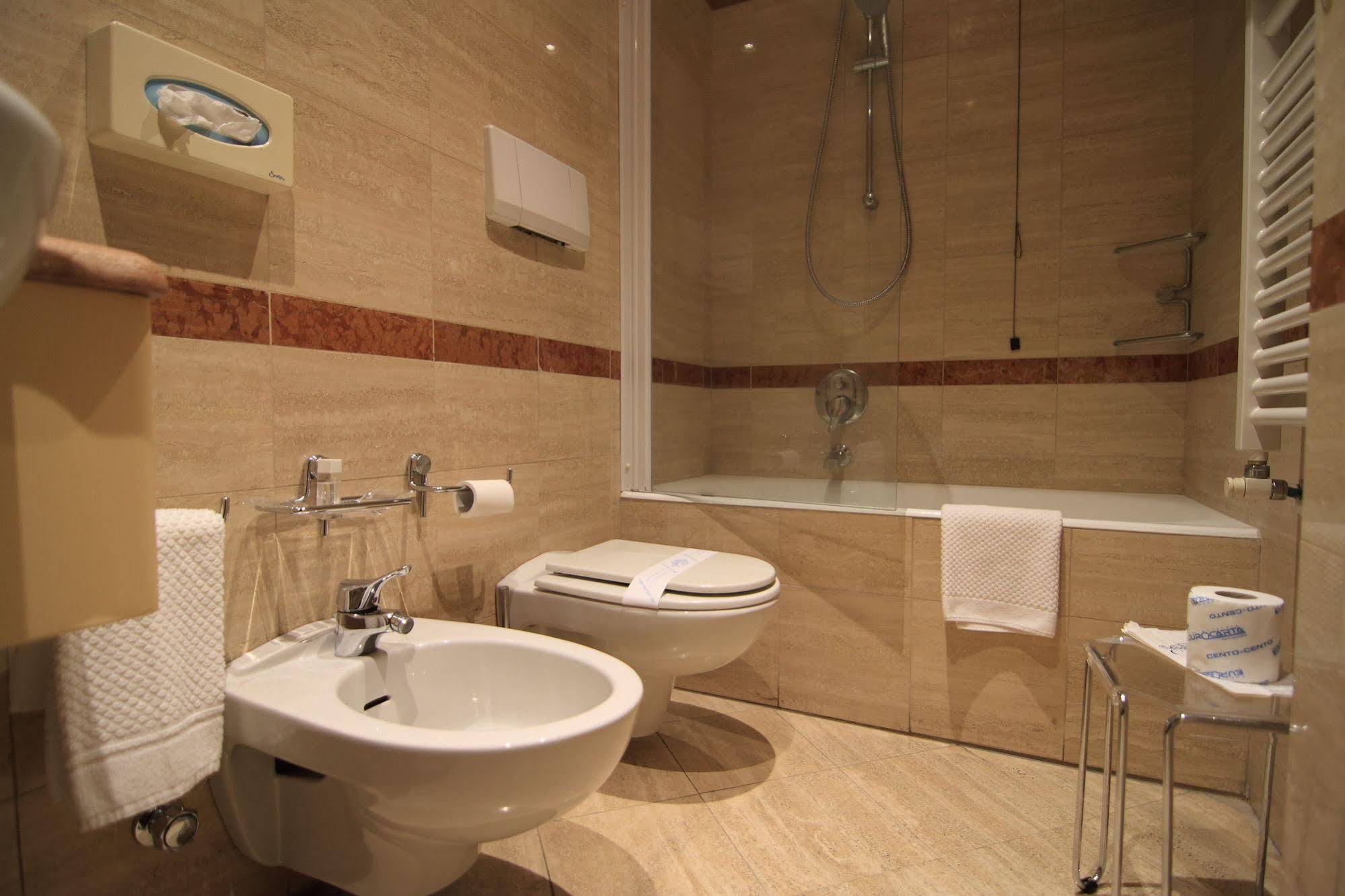 Hotel Metro'