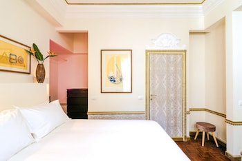 Rivière Luxury Palaces