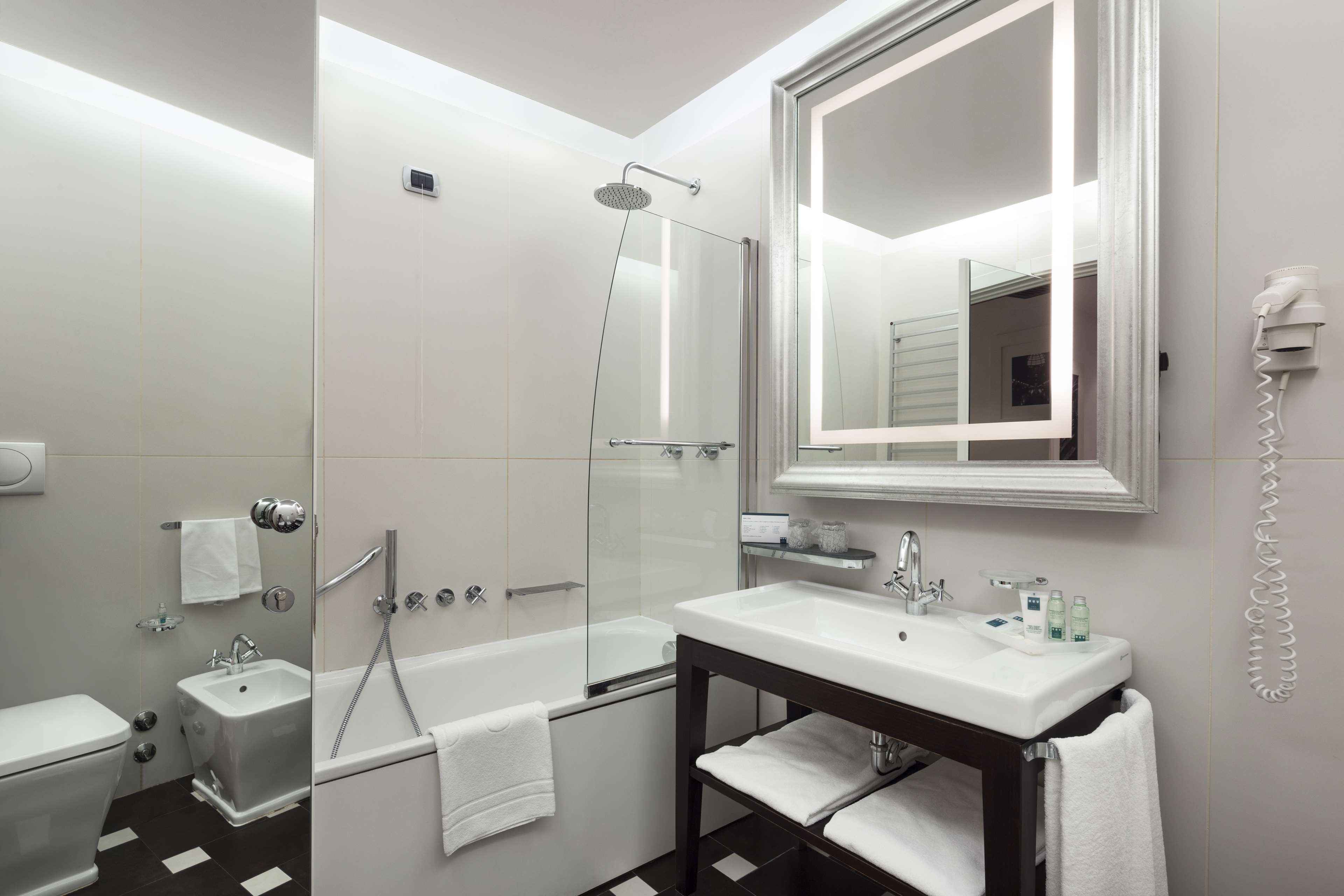UNAHOTELS Cusani Milano