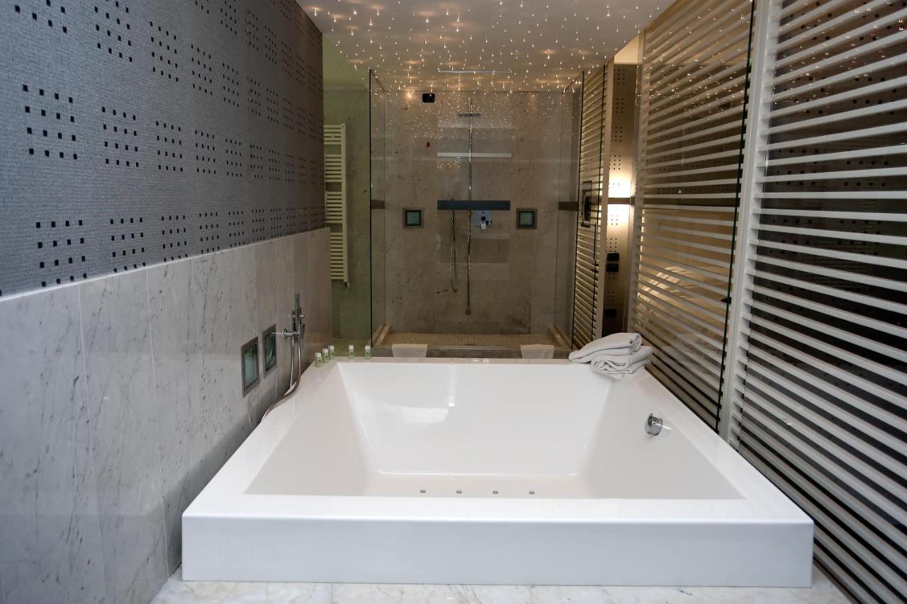Hotel D120
