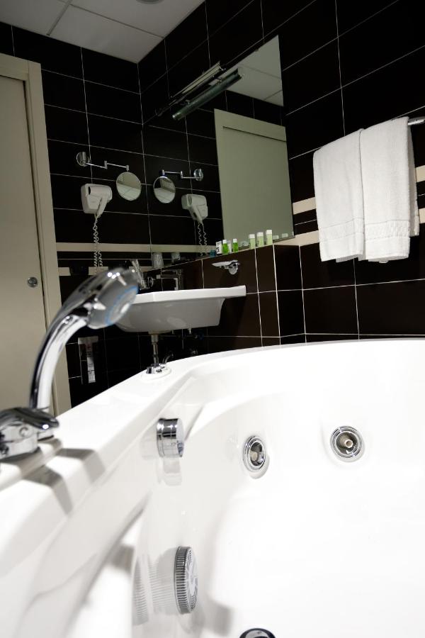 Hotel D120
