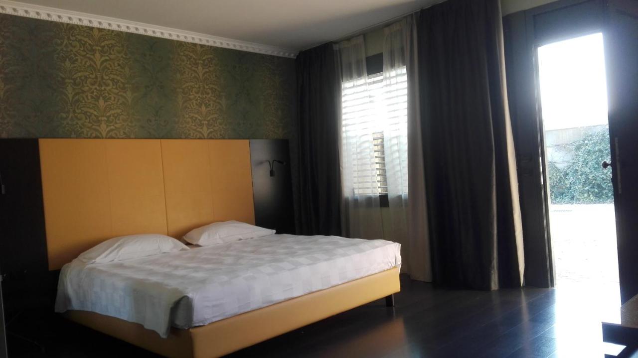 Hotel D120
