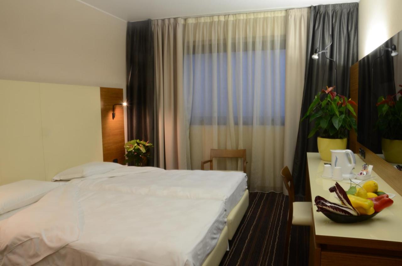 Hotel D120