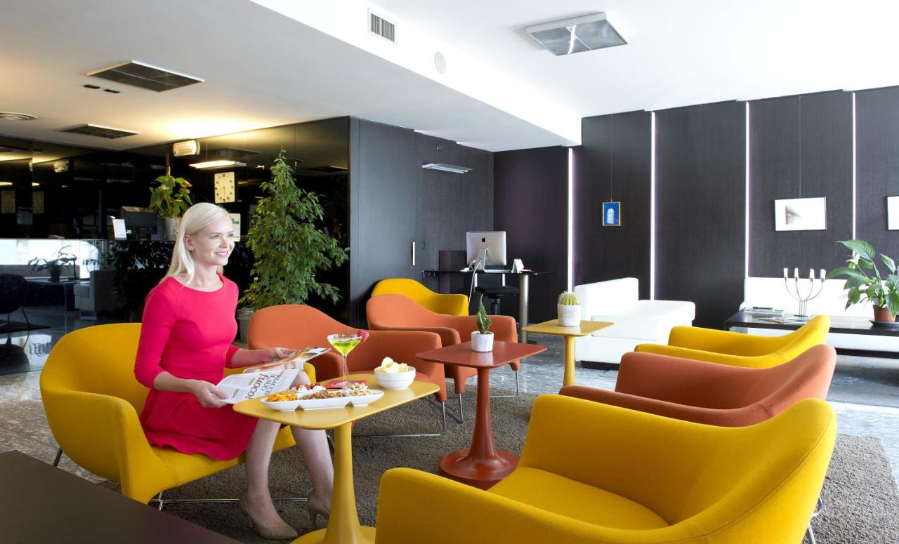 Hotel D120