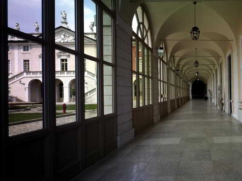 Villa Fenaroli Palace