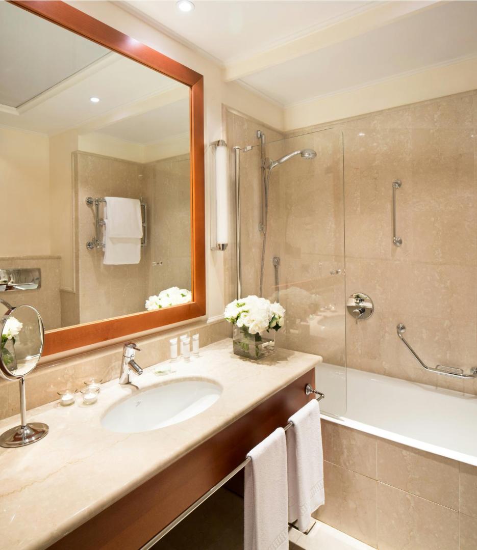 Starhotels Grand Milan