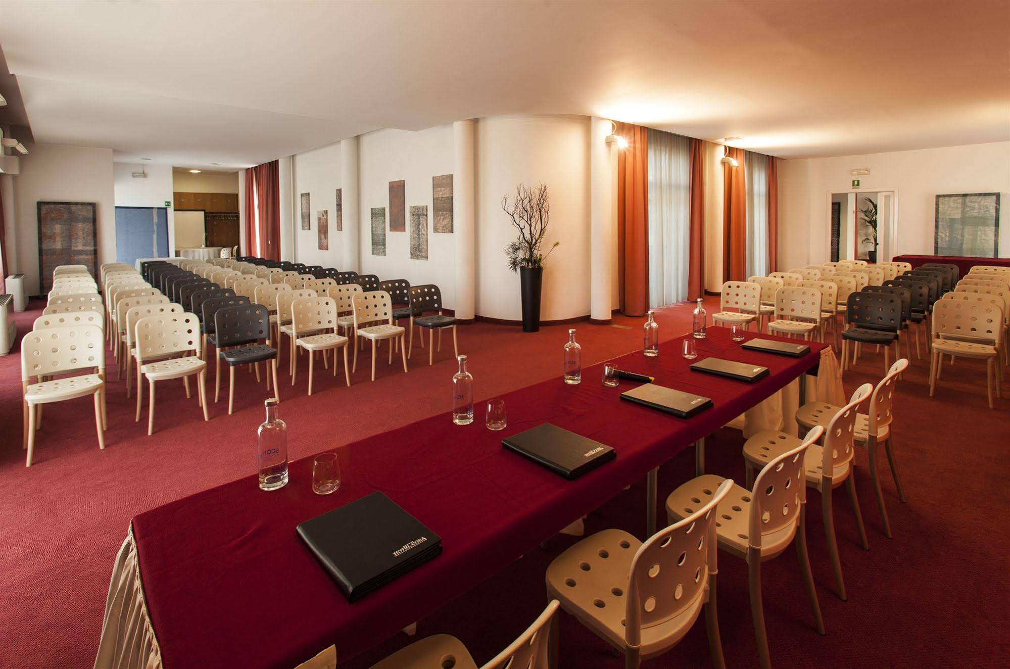 Hotel Cora