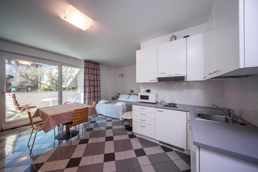Piazzi House Residence