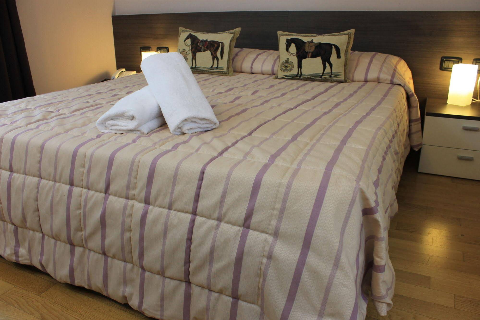 EQ Hotel
