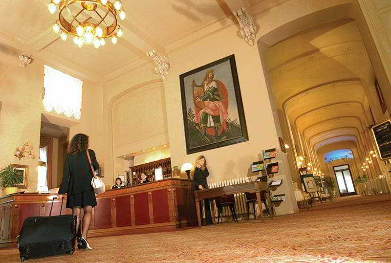 Palace Grand Hotel