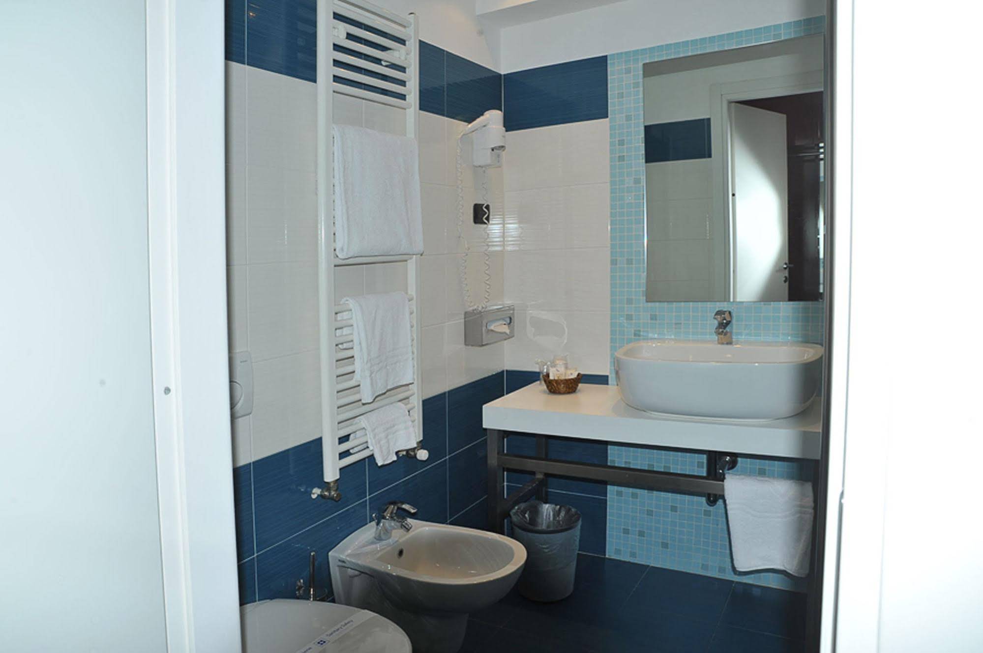 Mediterraneo Hotel Motel