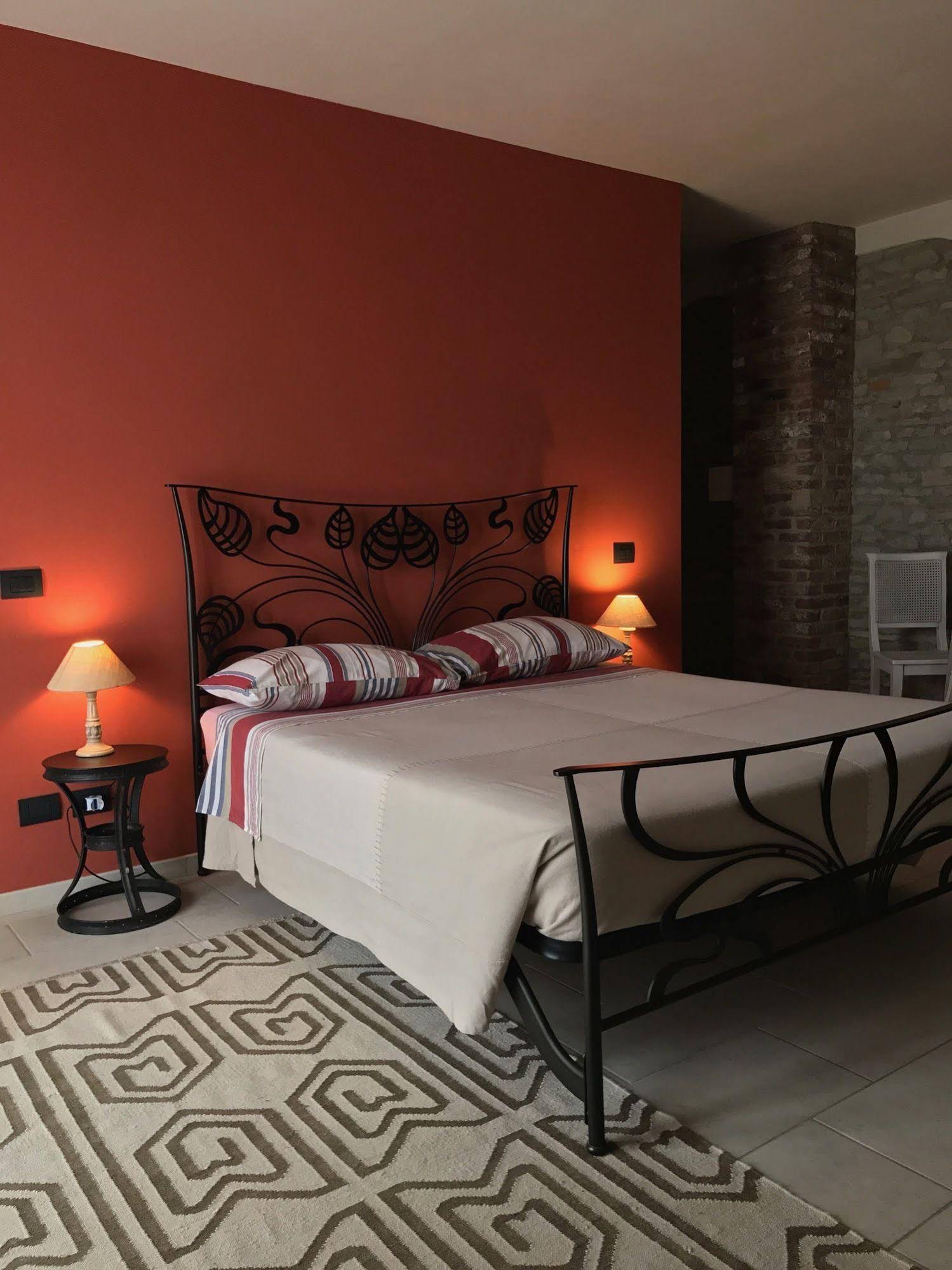Bed and Breakfast La Rola