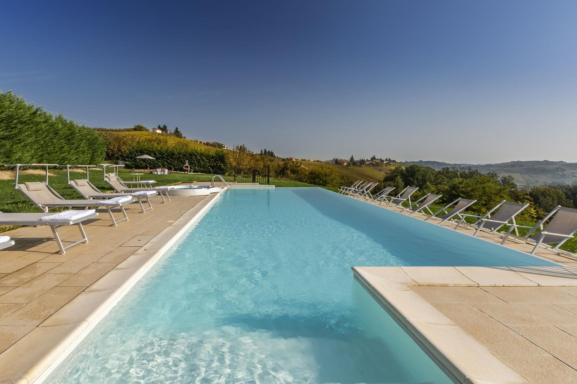 Casale Dell'acero Rosso 10 Emma Villas