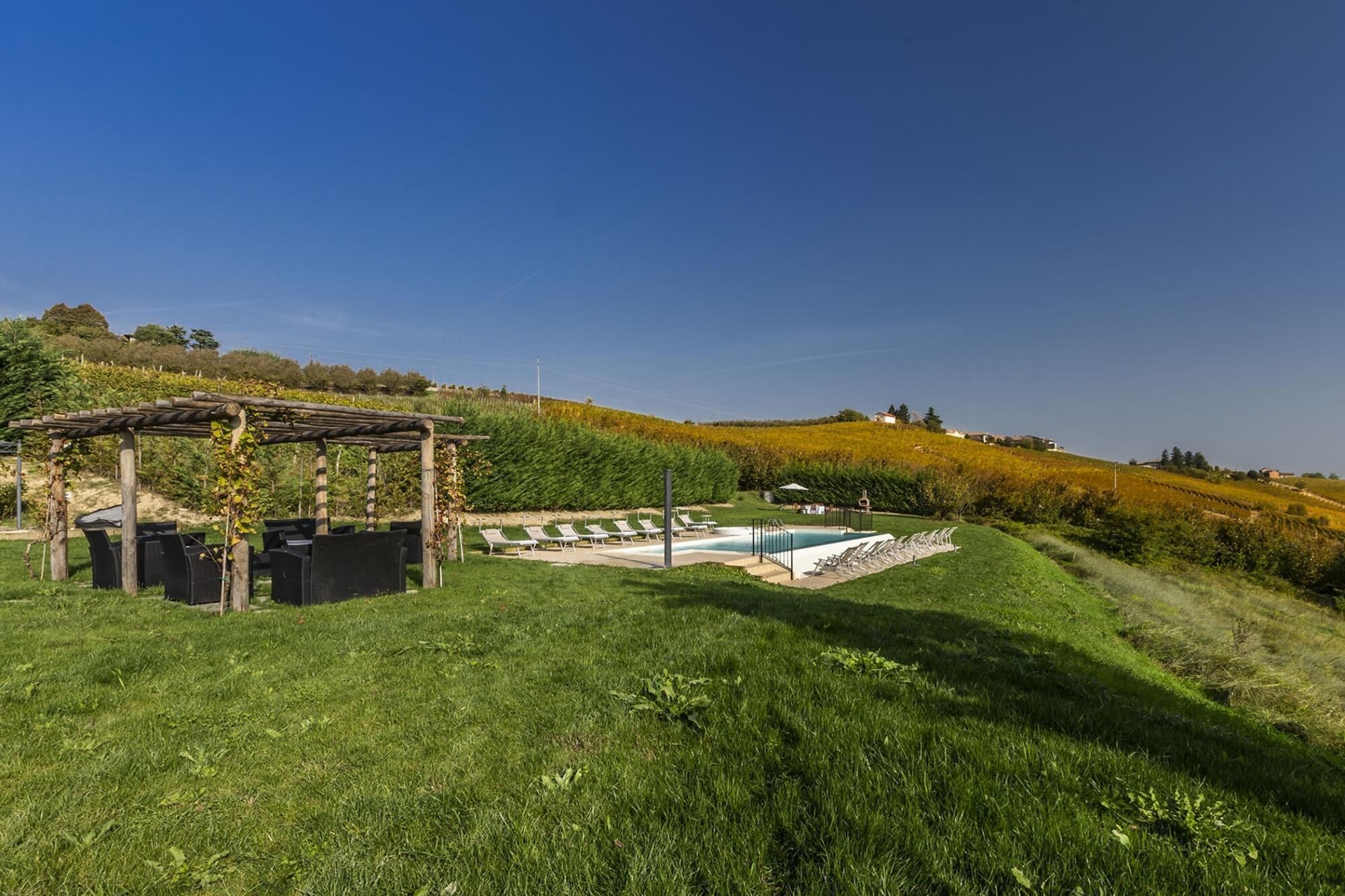 Casale Dell'acero Rosso 10 Emma Villas