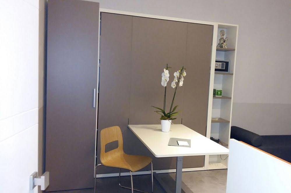 Piazza Castello Suite