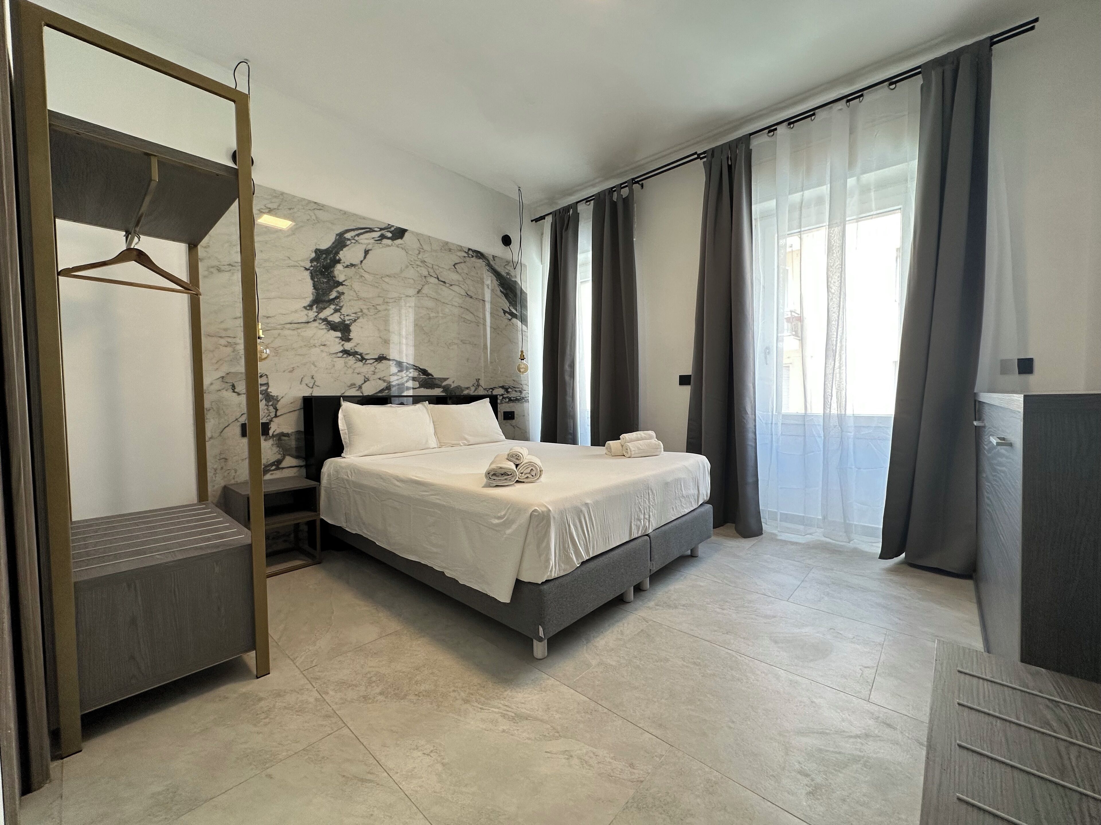 Dolmen Guest House