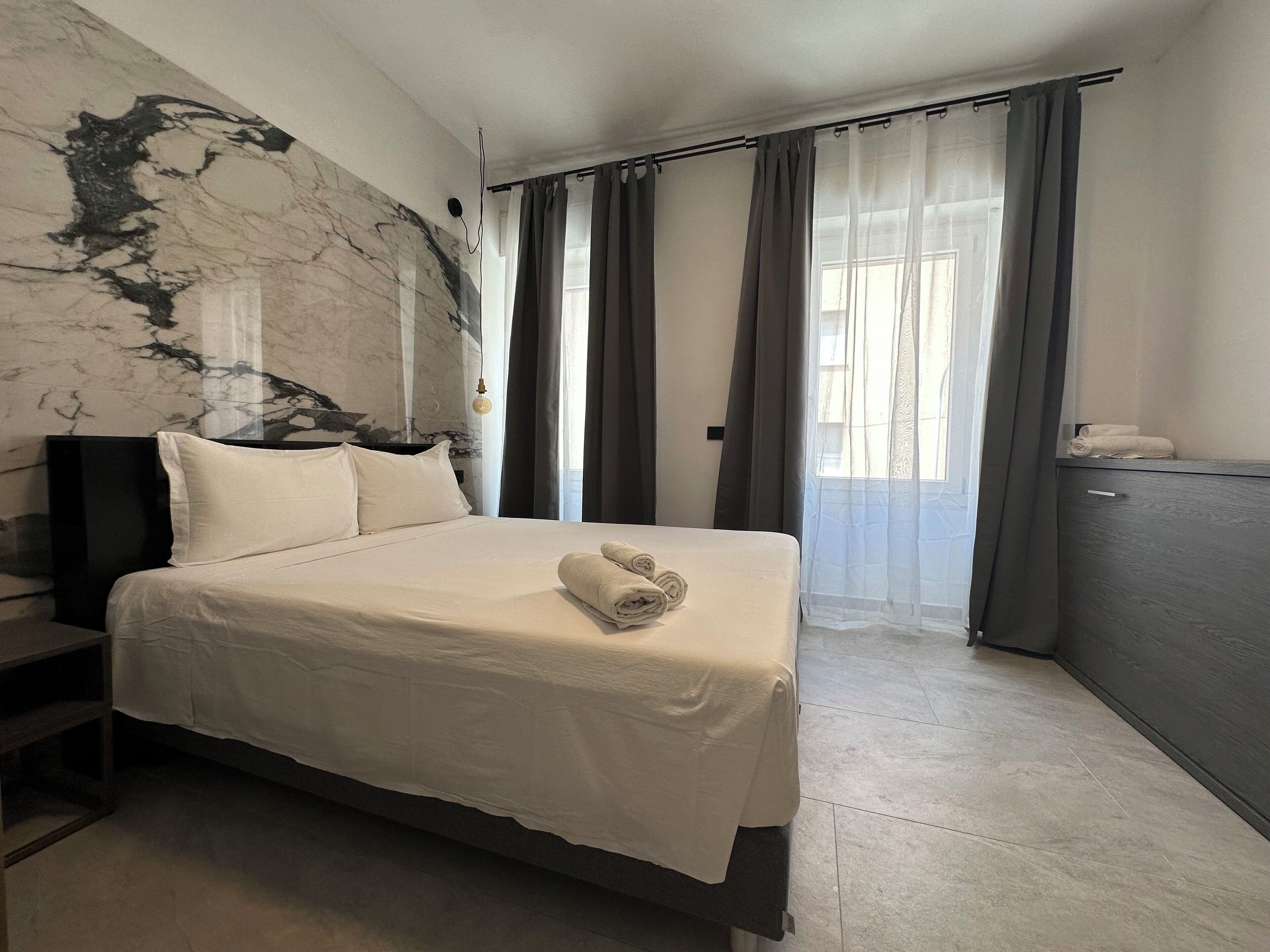 Dolmen Guest House