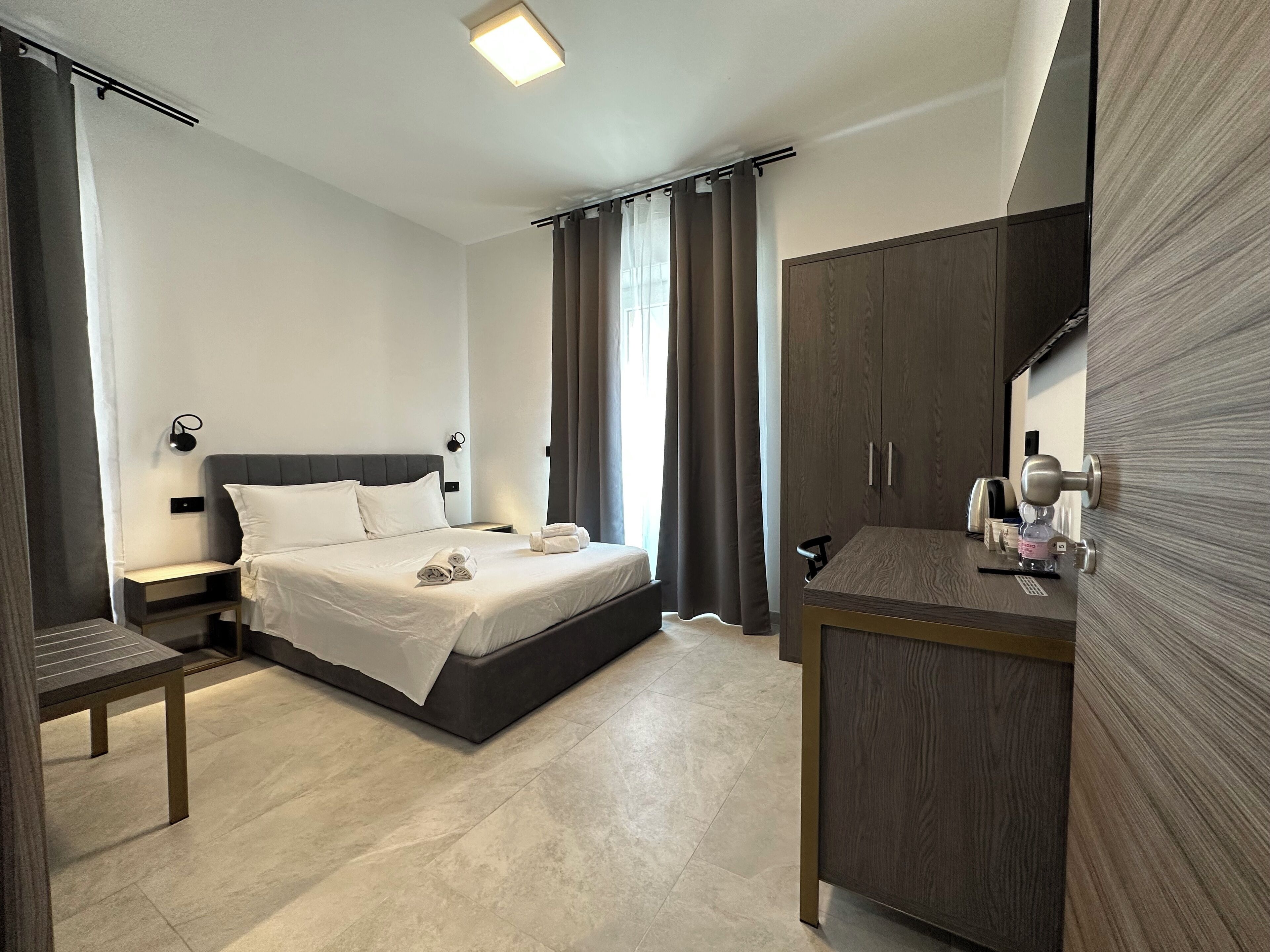 Dolmen Guest House