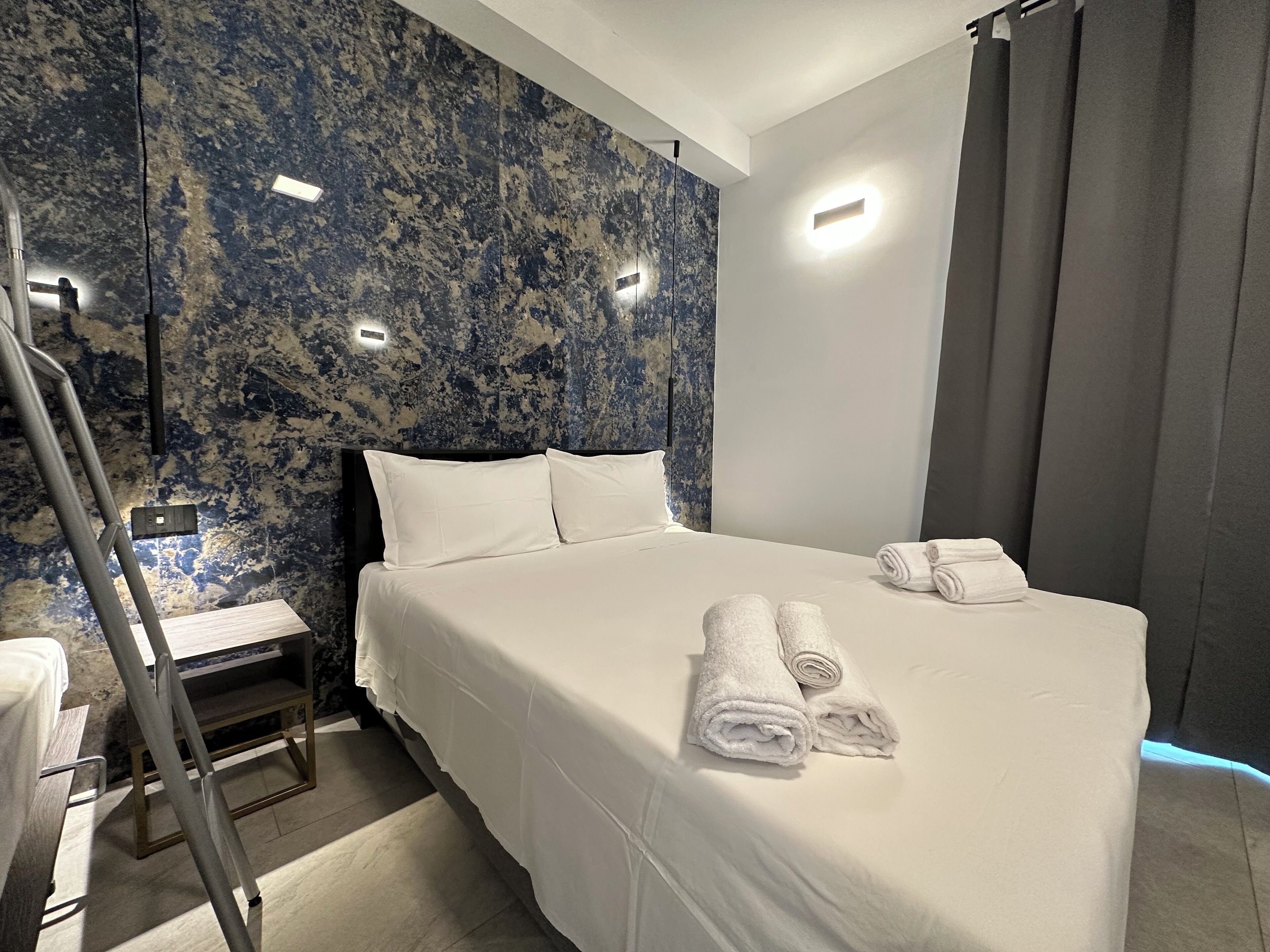 Dolmen Guest House