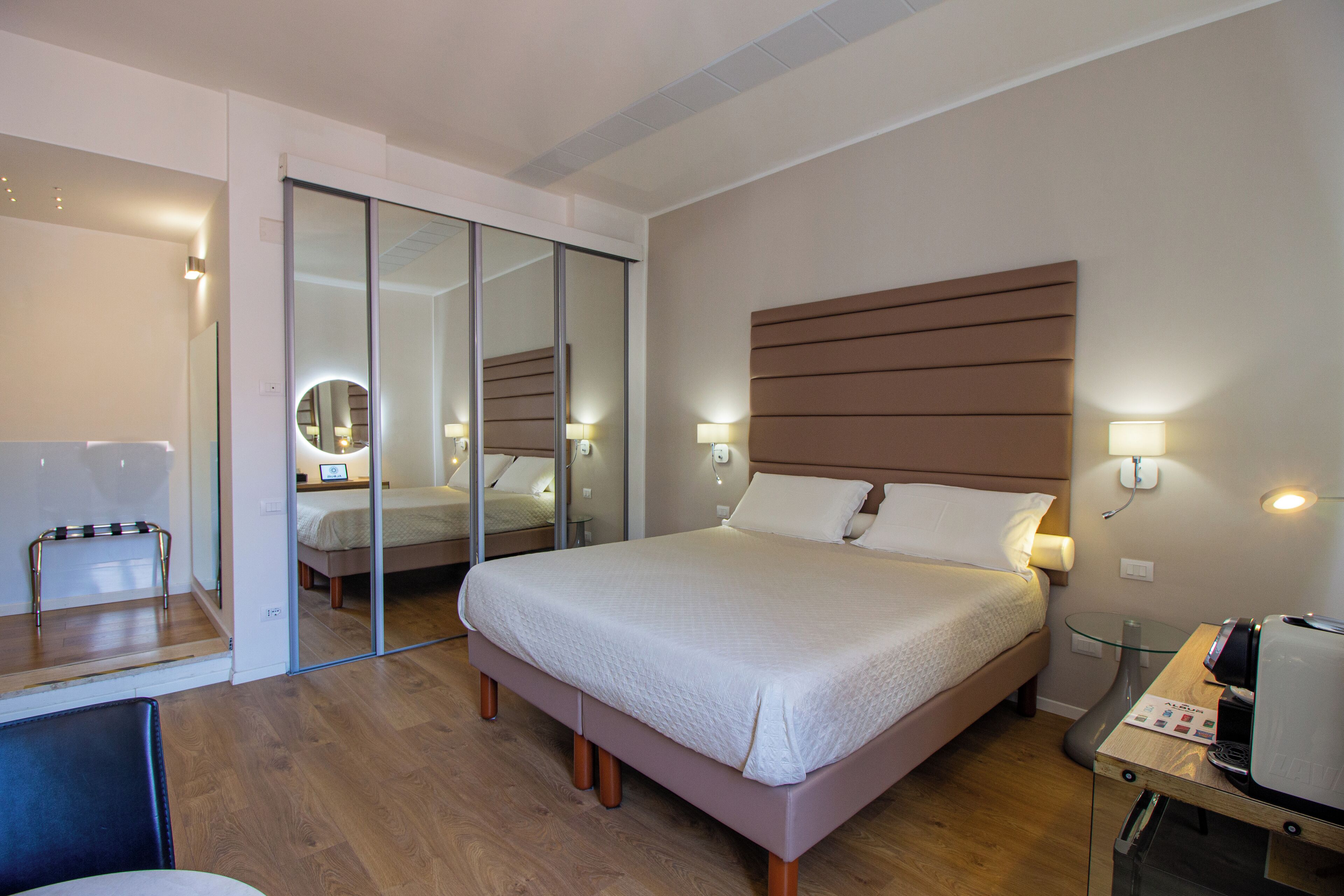 Album Boutique Rooms