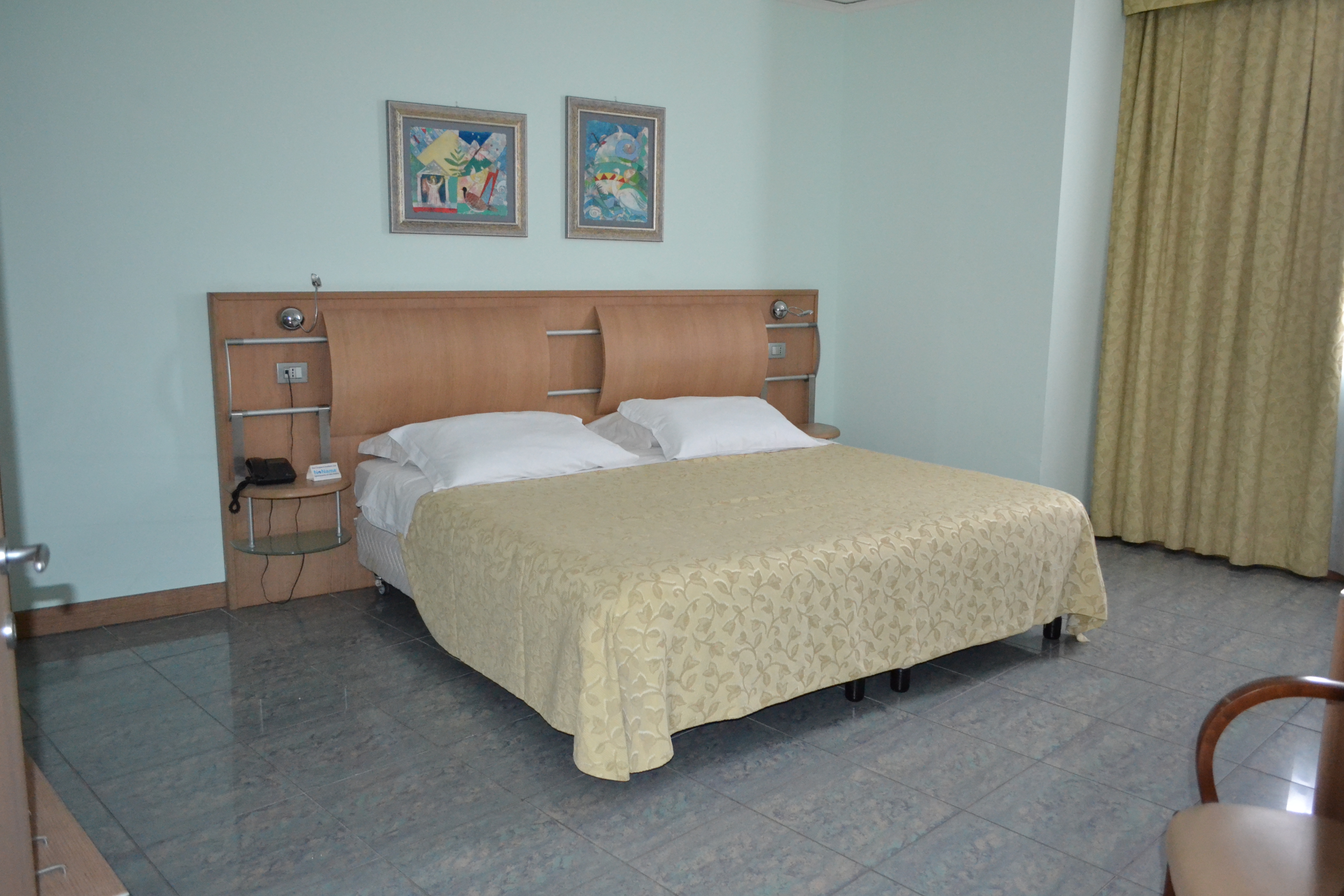 Marina Palace Hotel & Congress Hall