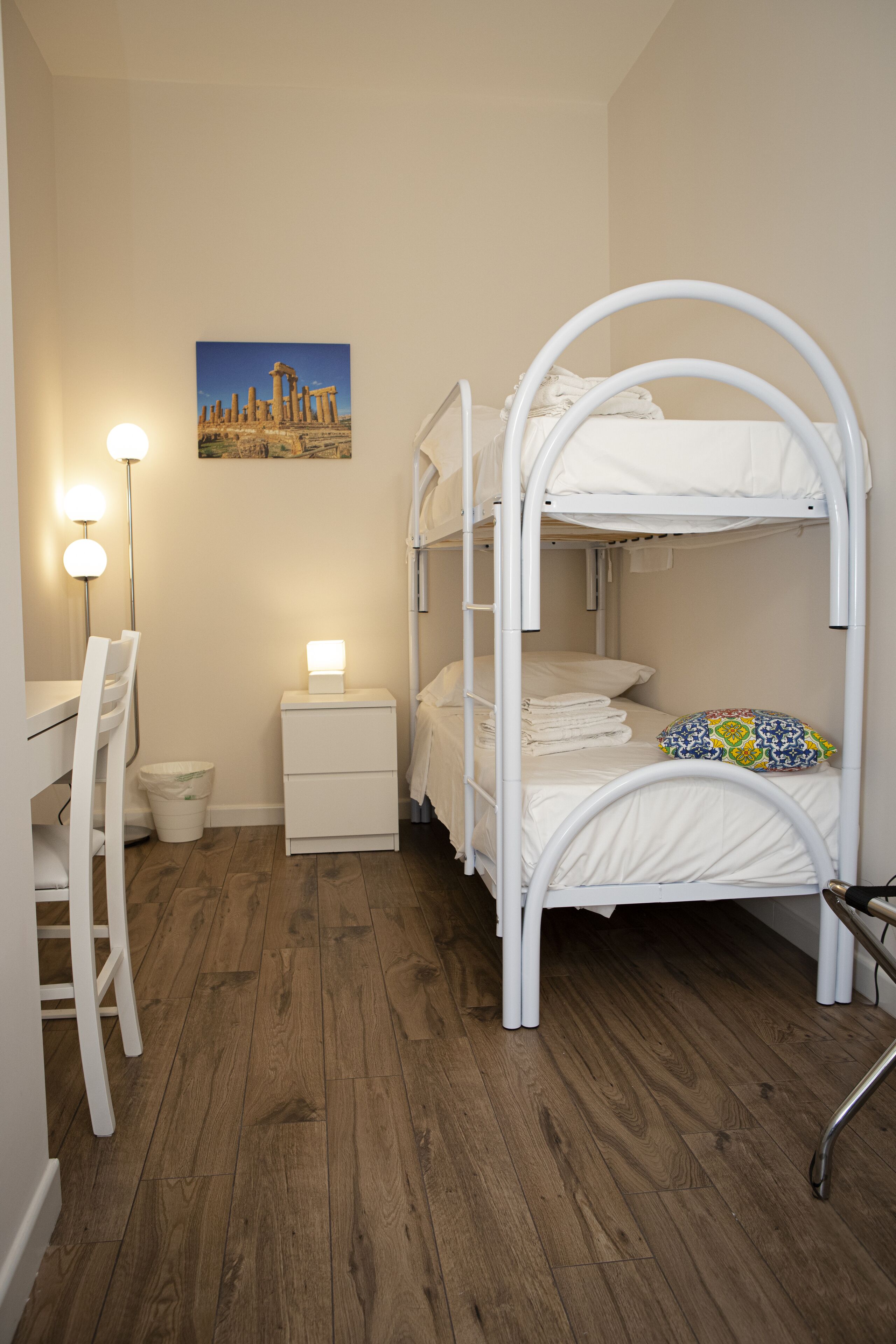 Esseneto Rooms