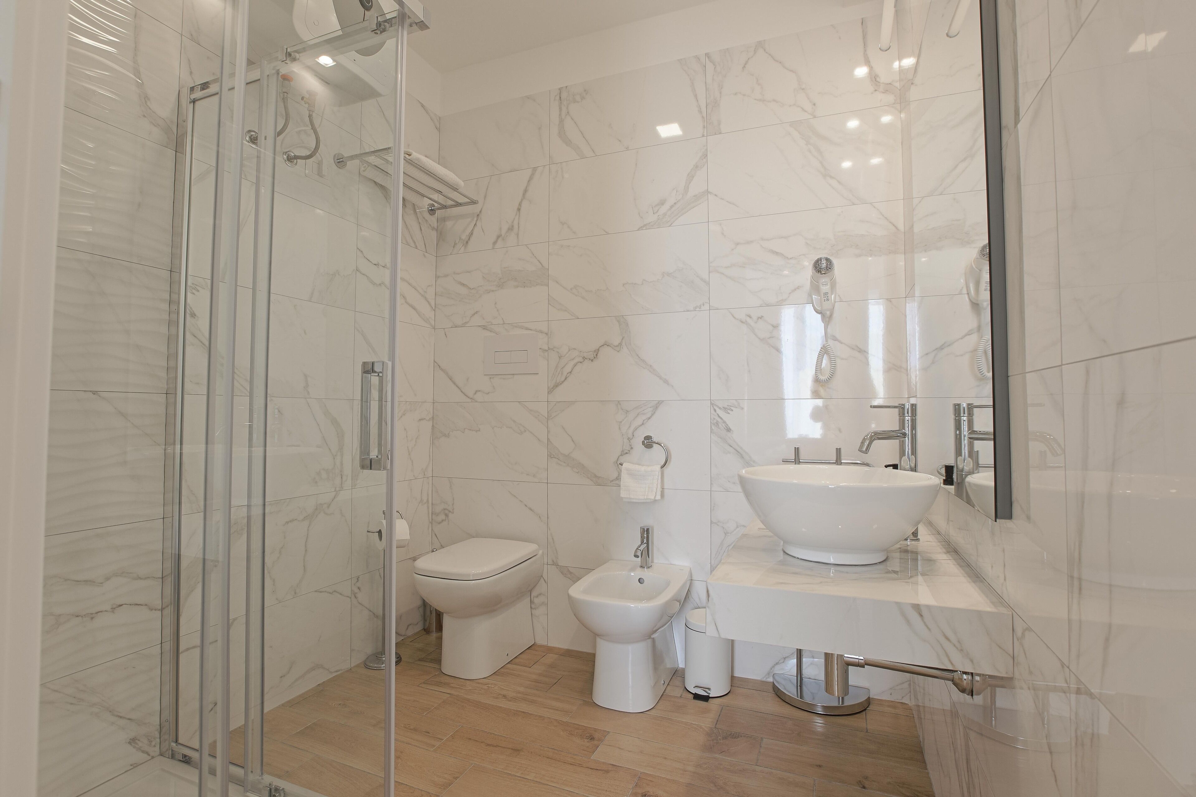 Esseneto Rooms