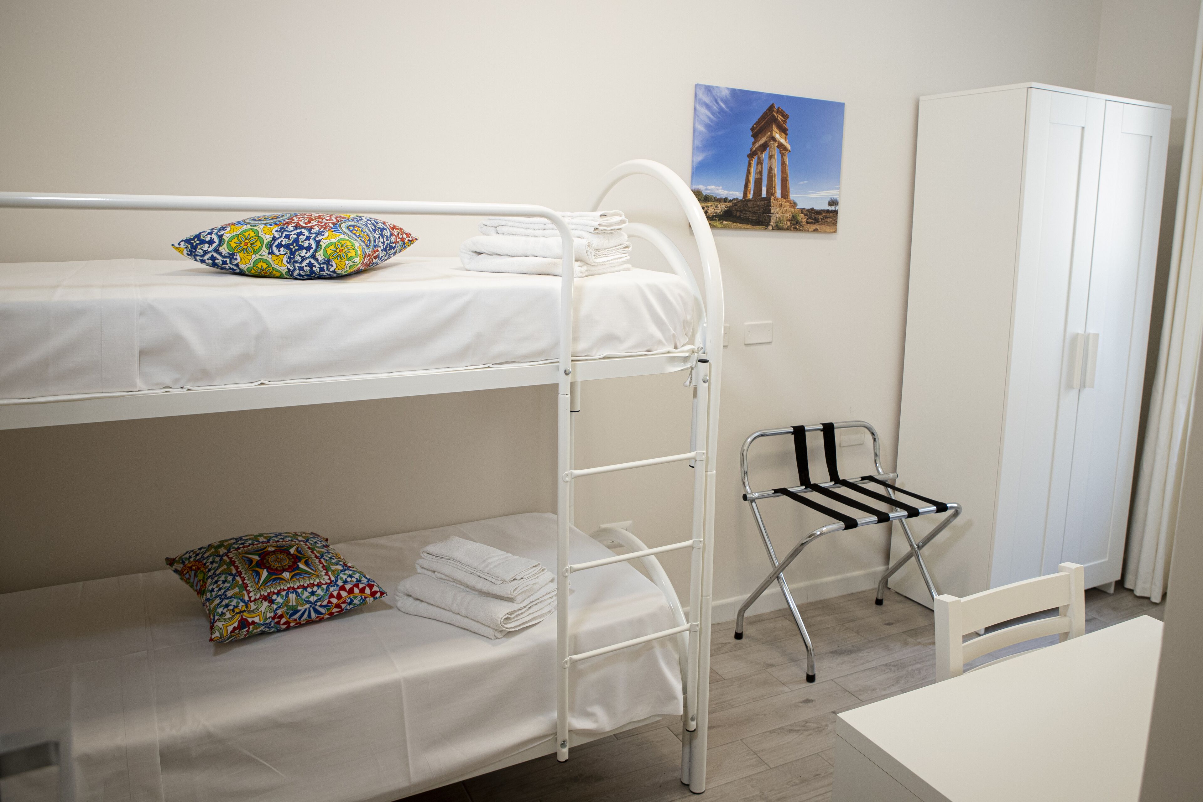Esseneto Rooms