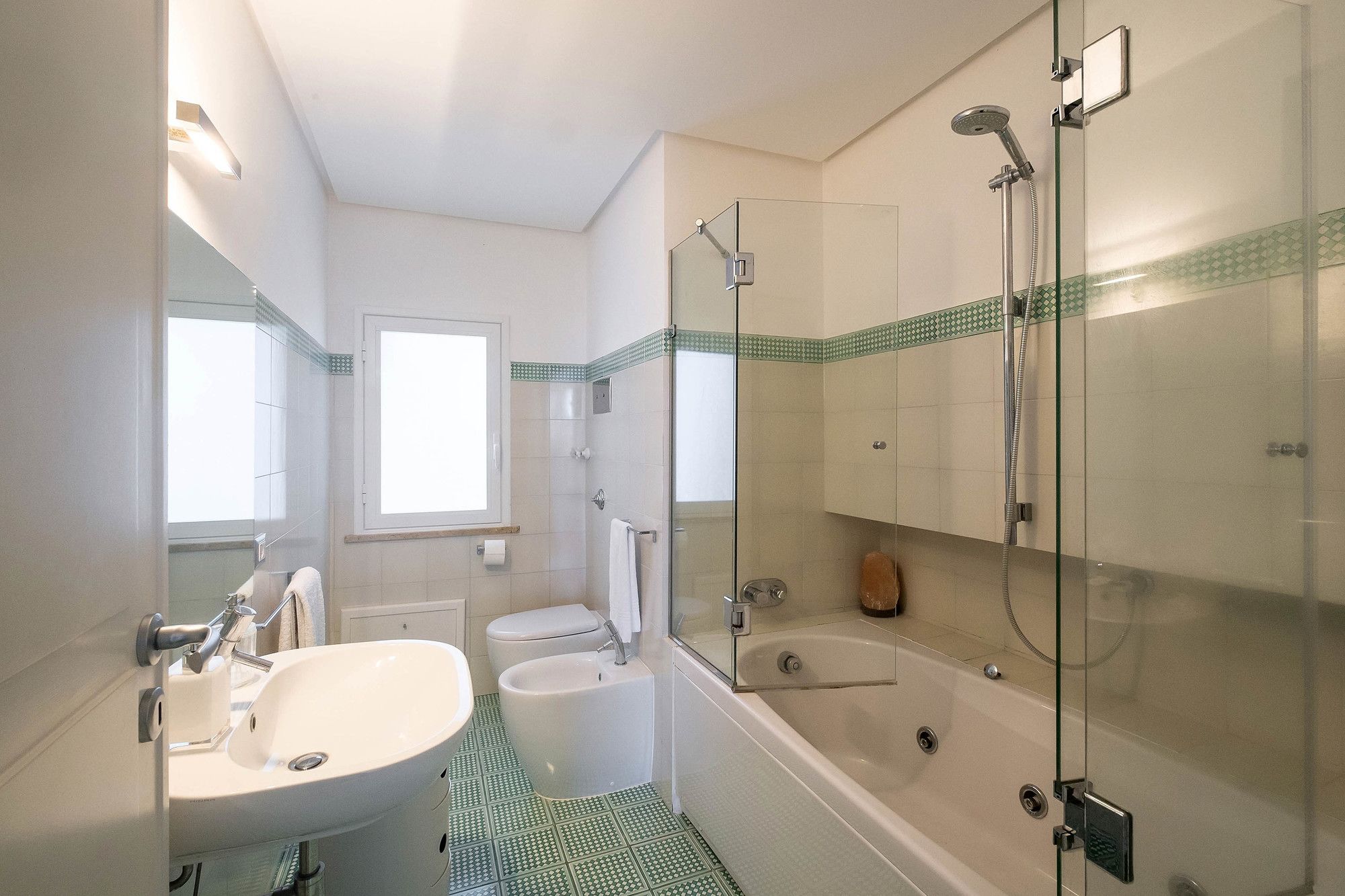 SuiteLowCost Villa Smeraldo