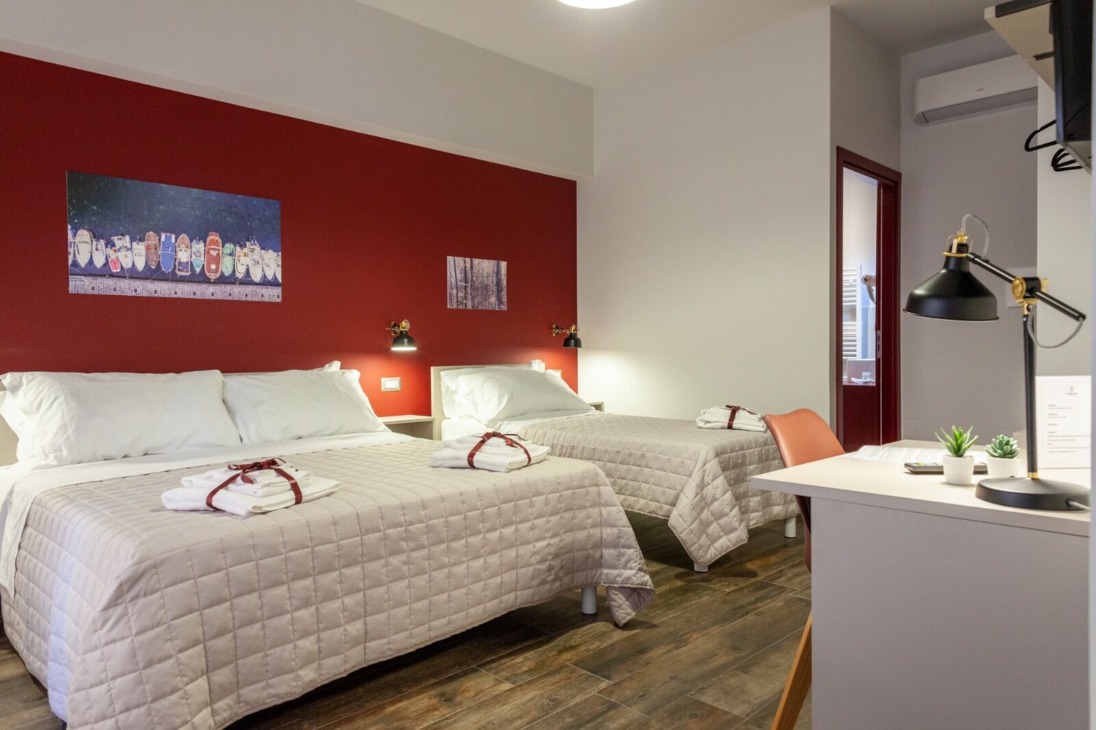 Five Rooms Brolo