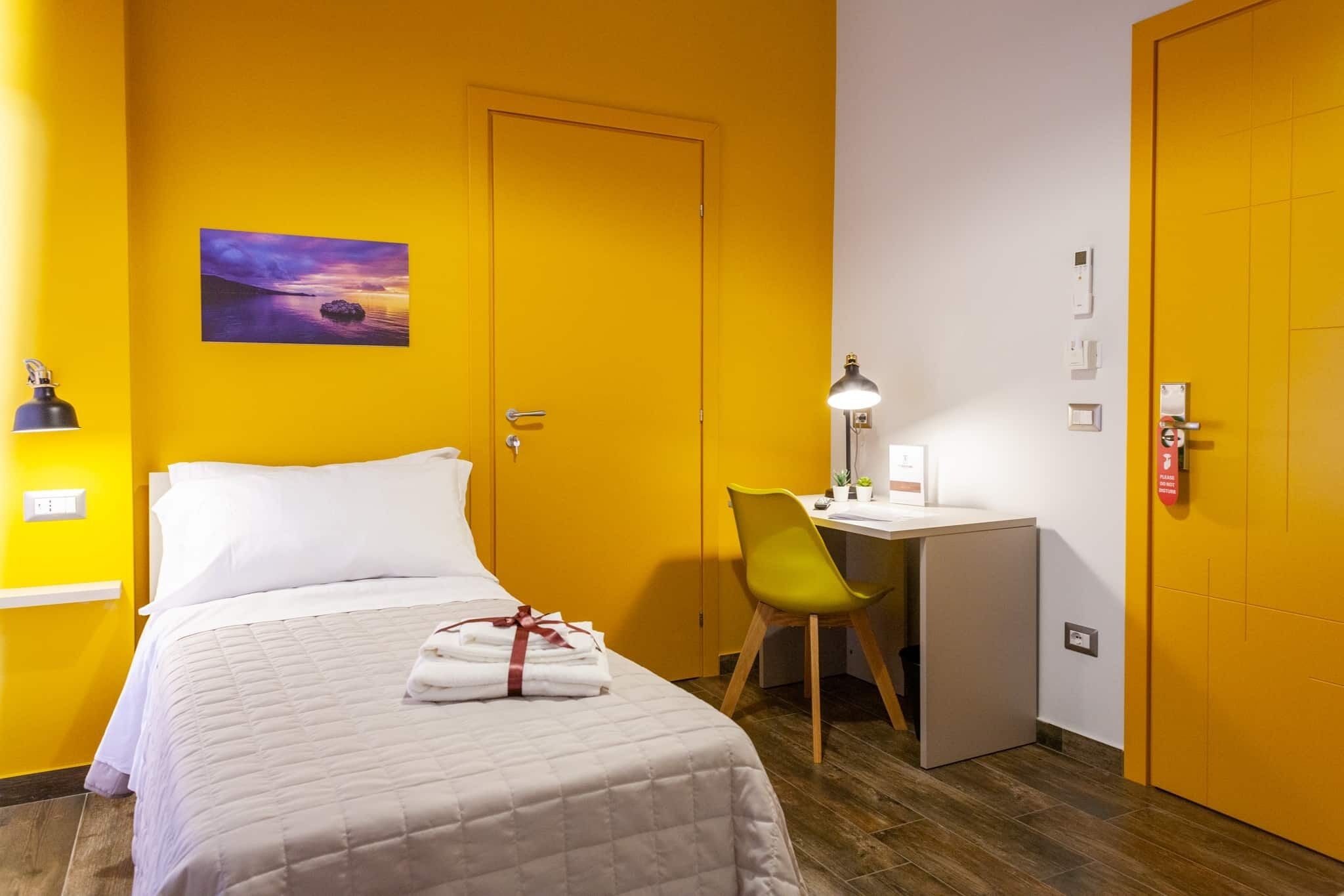 Five Rooms Brolo