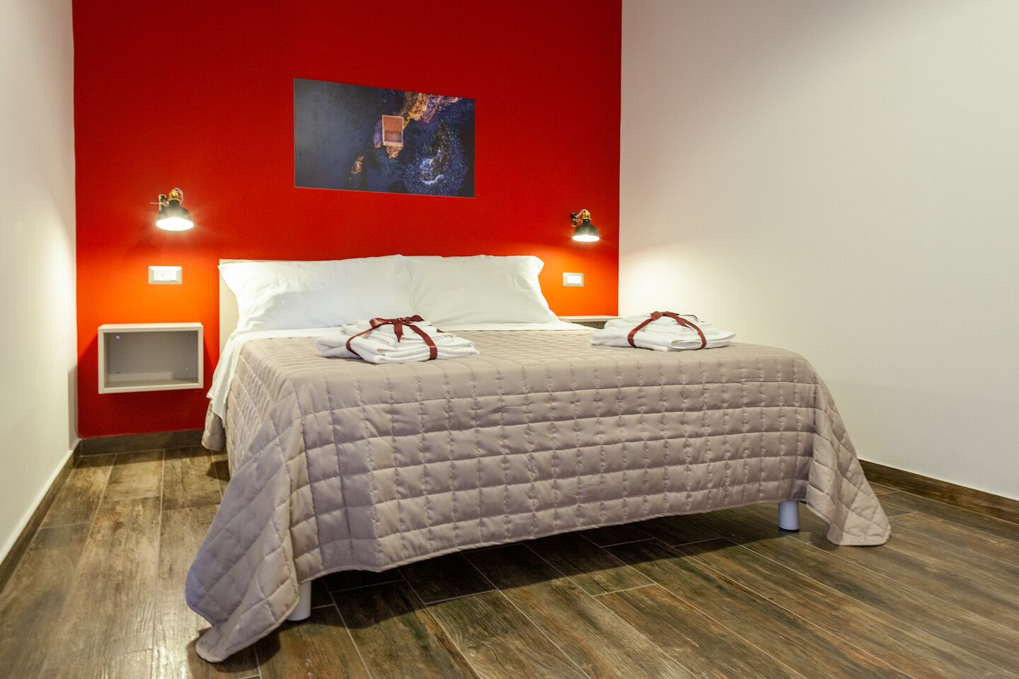 Five Rooms Brolo