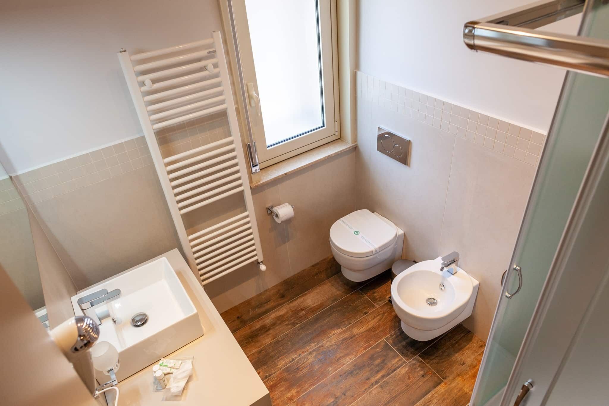 Five Rooms Brolo