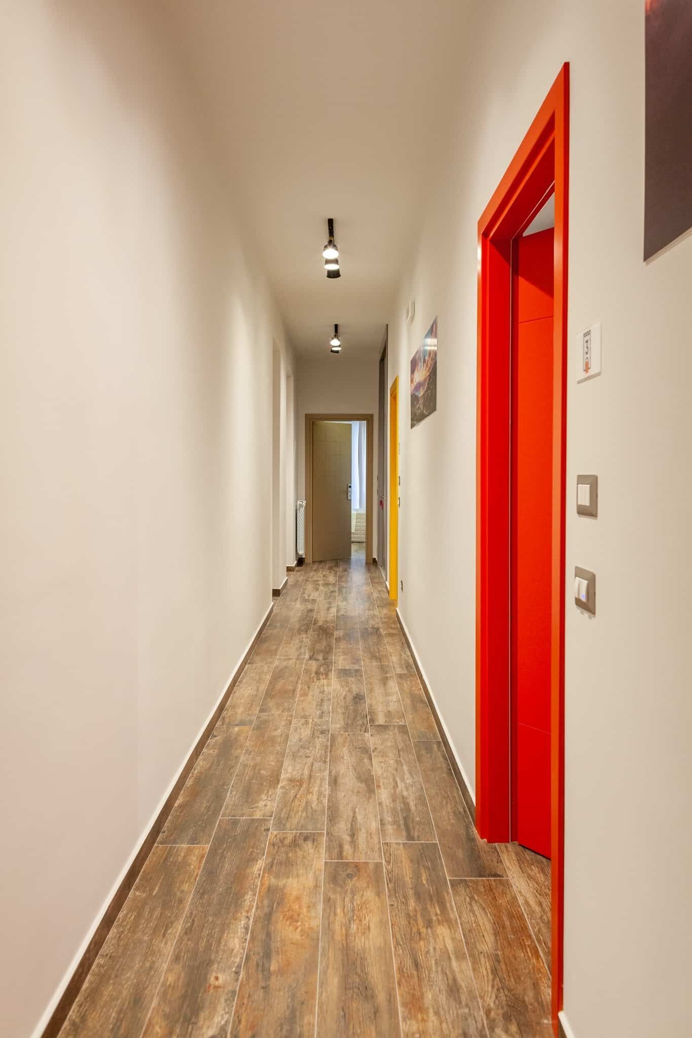 Five Rooms Brolo