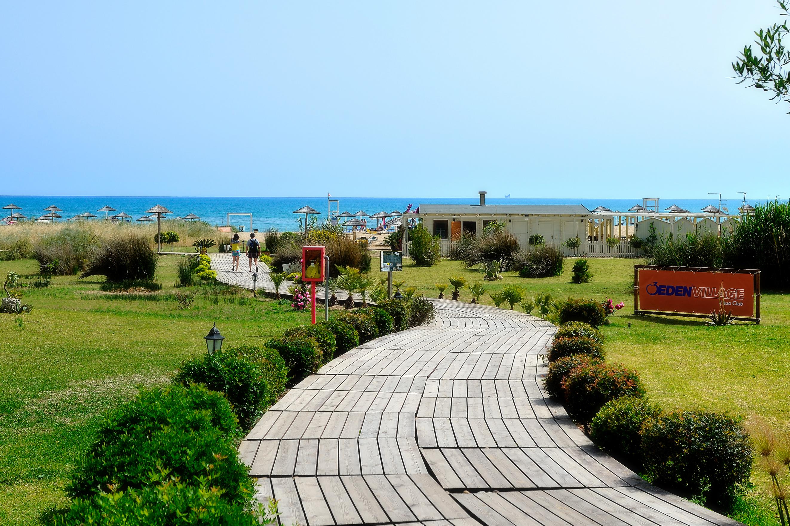 Sikania Eco Resort