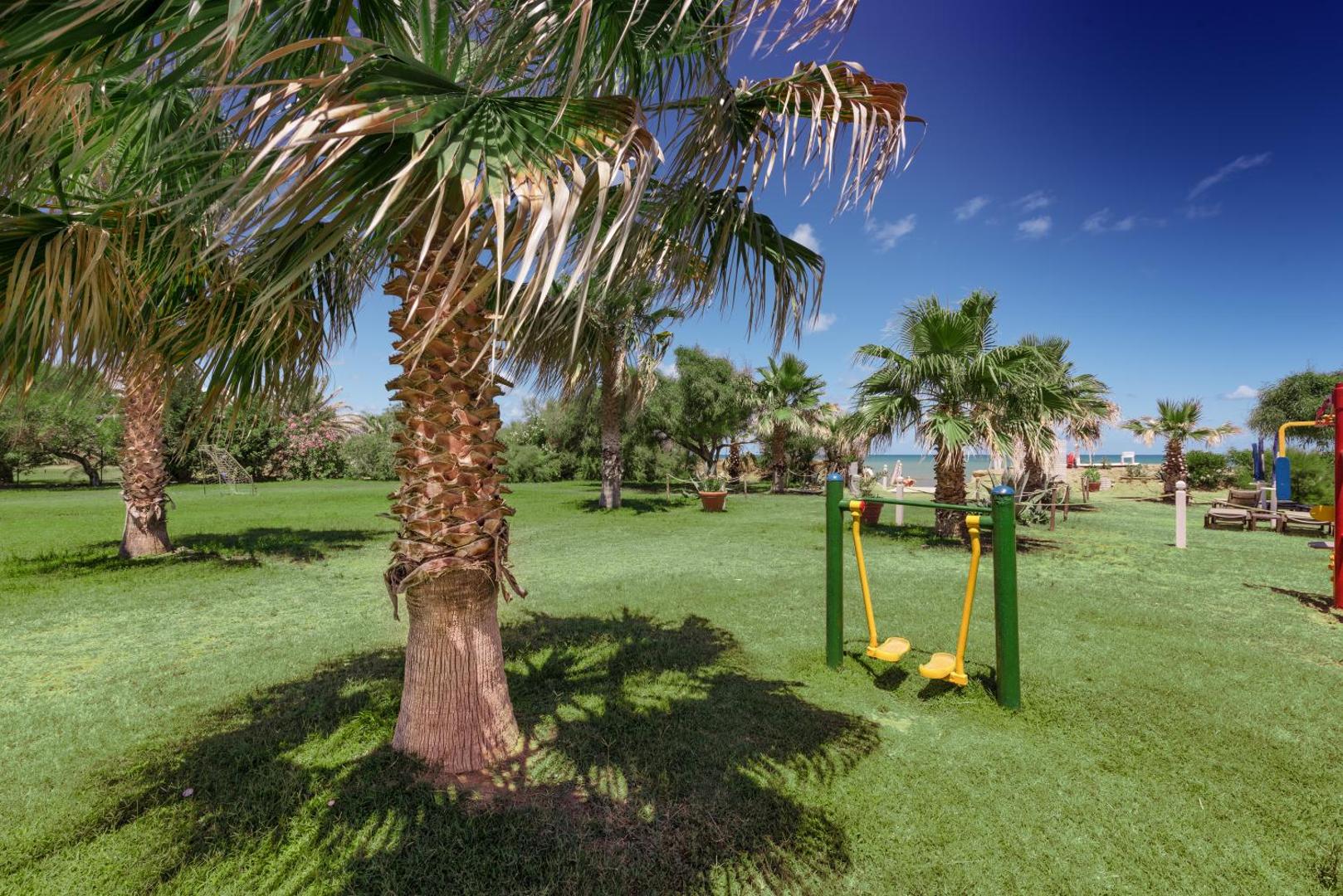 Acacia Resort