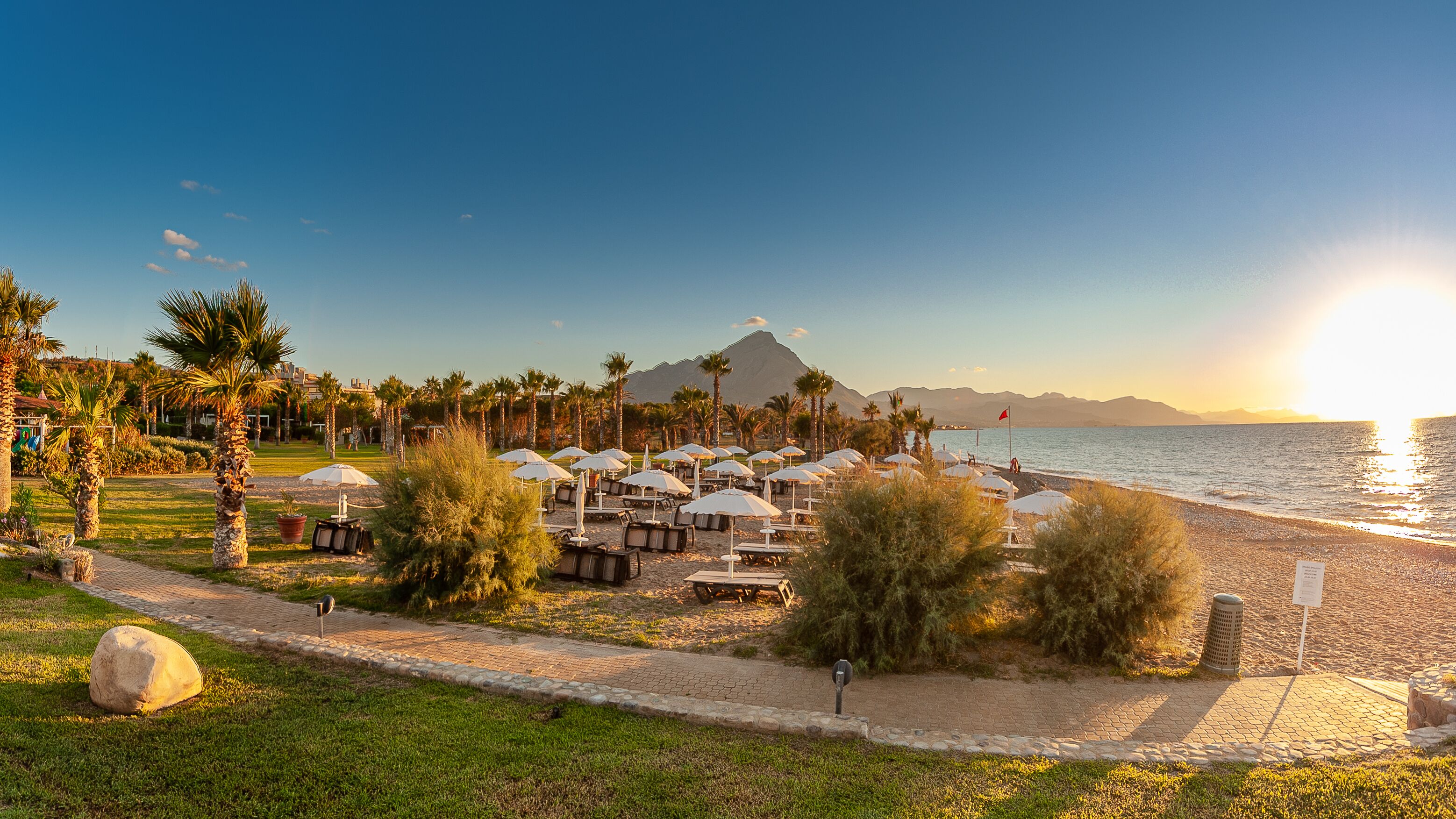 Acacia Resort