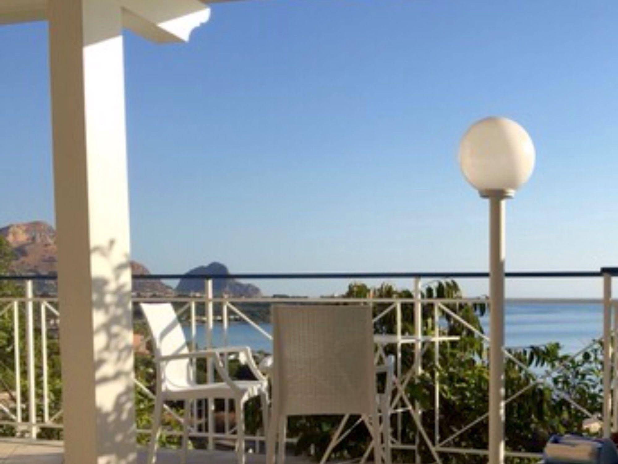 Blue Island Villa Caterina